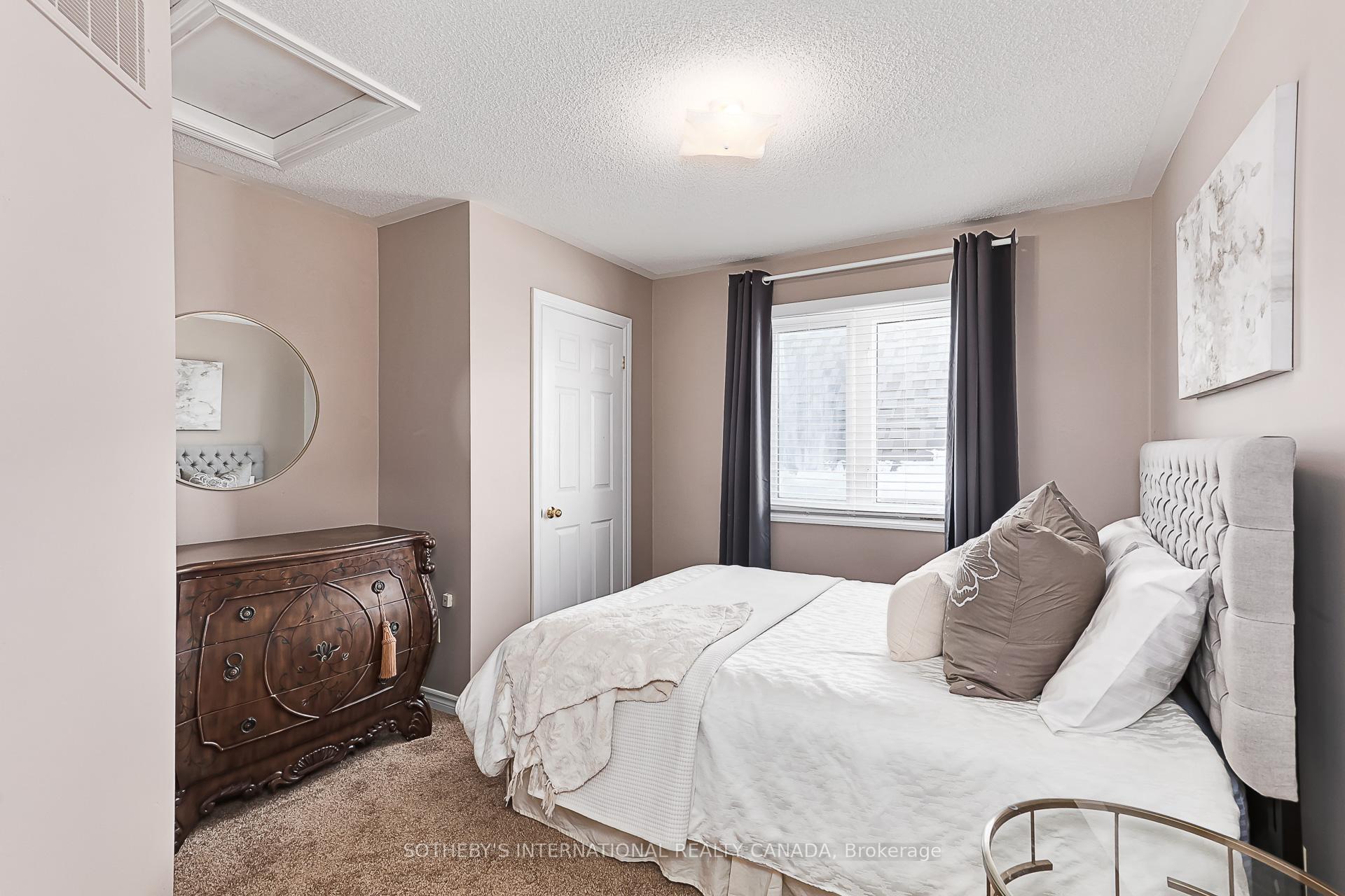 9 Waterpond Place NE