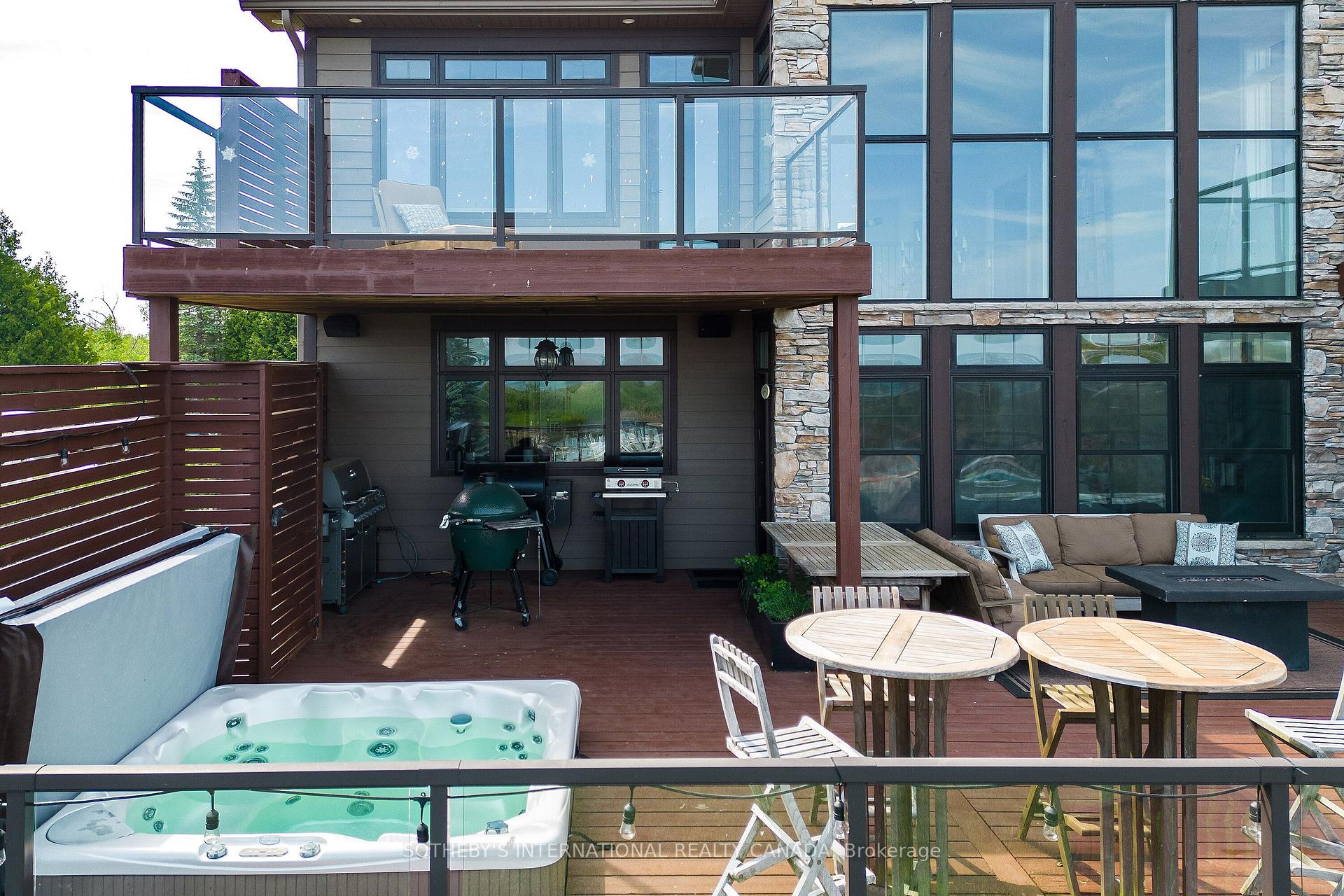 156 Bartlett Boulevard