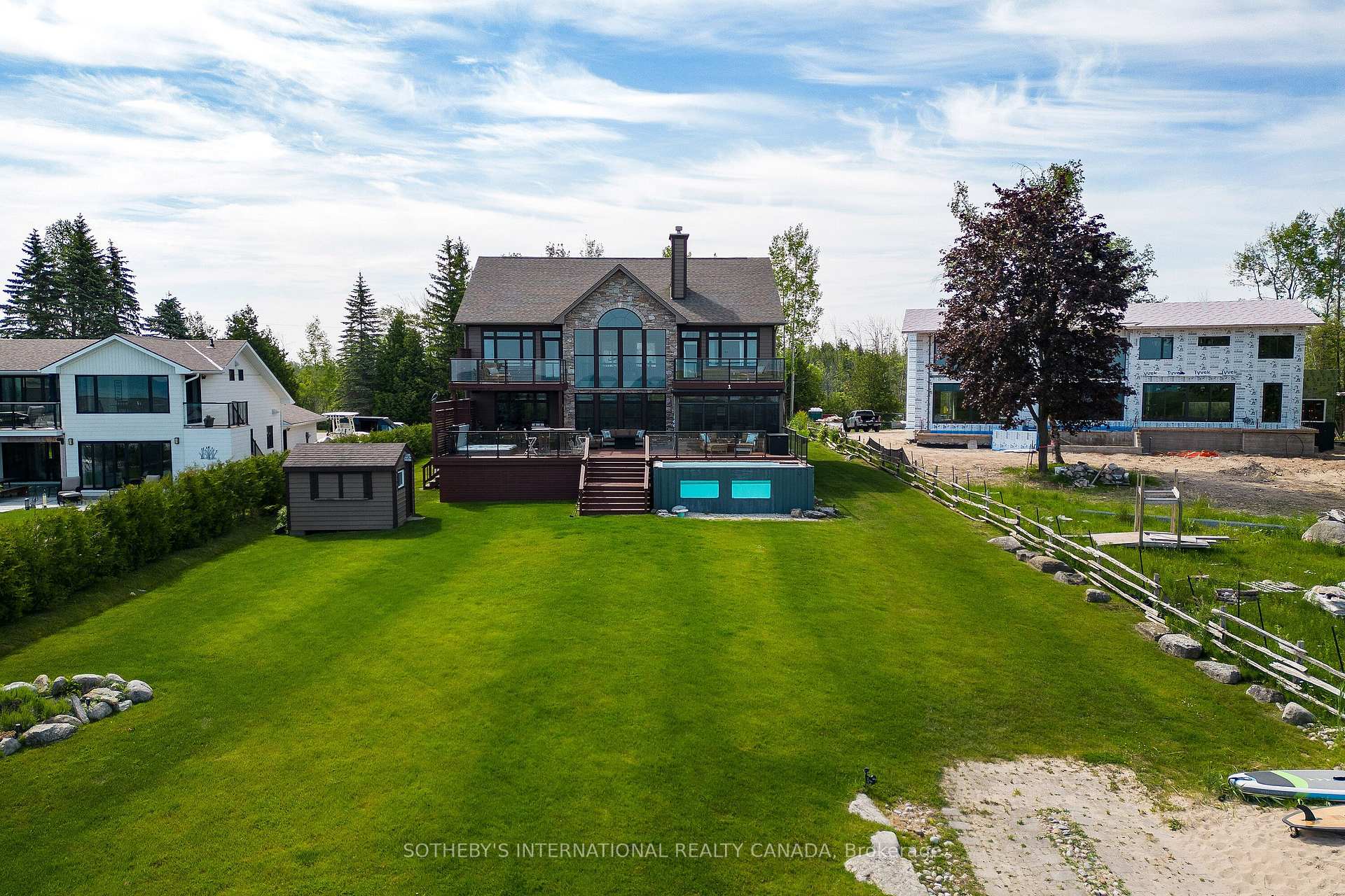 156 Bartlett Boulevard