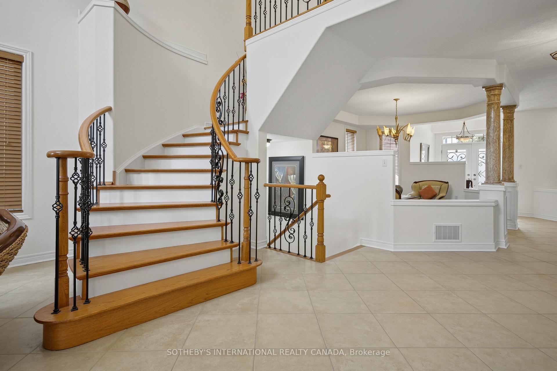 12 Parisian Crescent