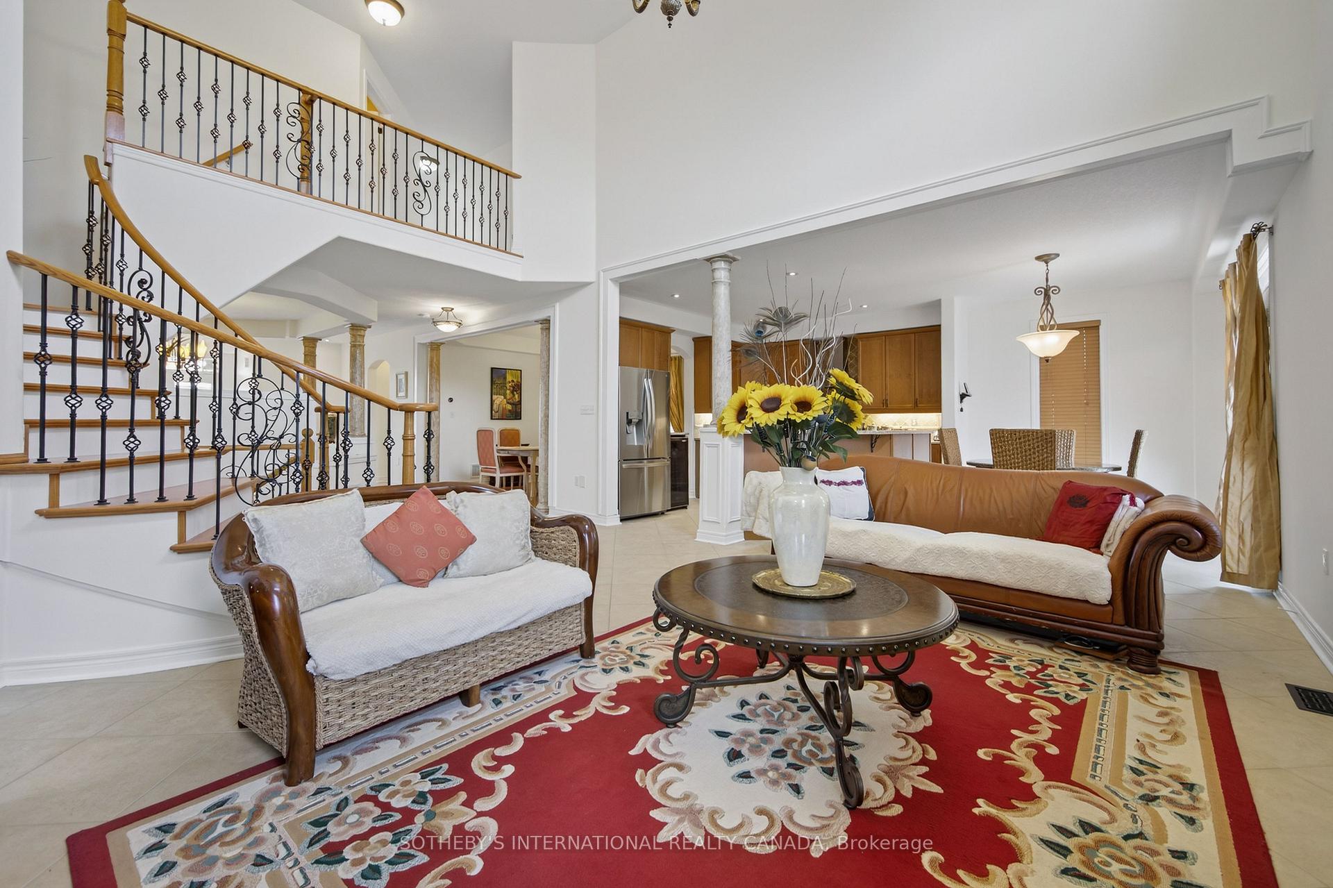 12 Parisian Crescent