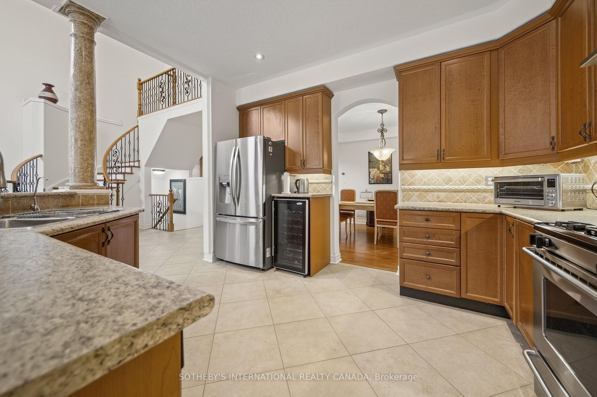 12 Parisian Crescent