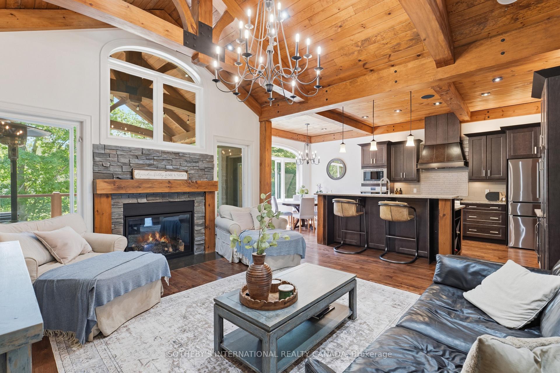 7 Ridgewood Court