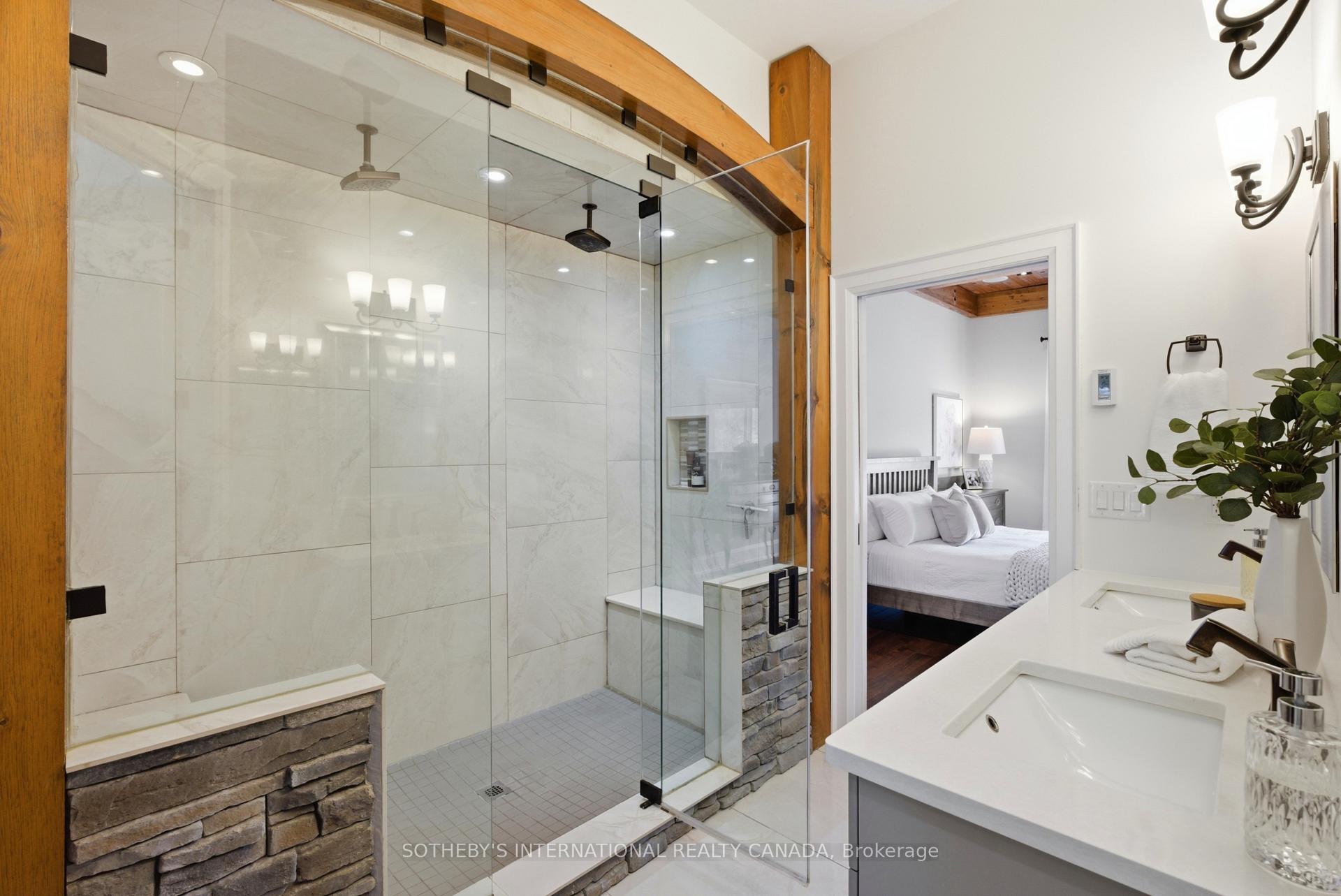 7 Ridgewood Court