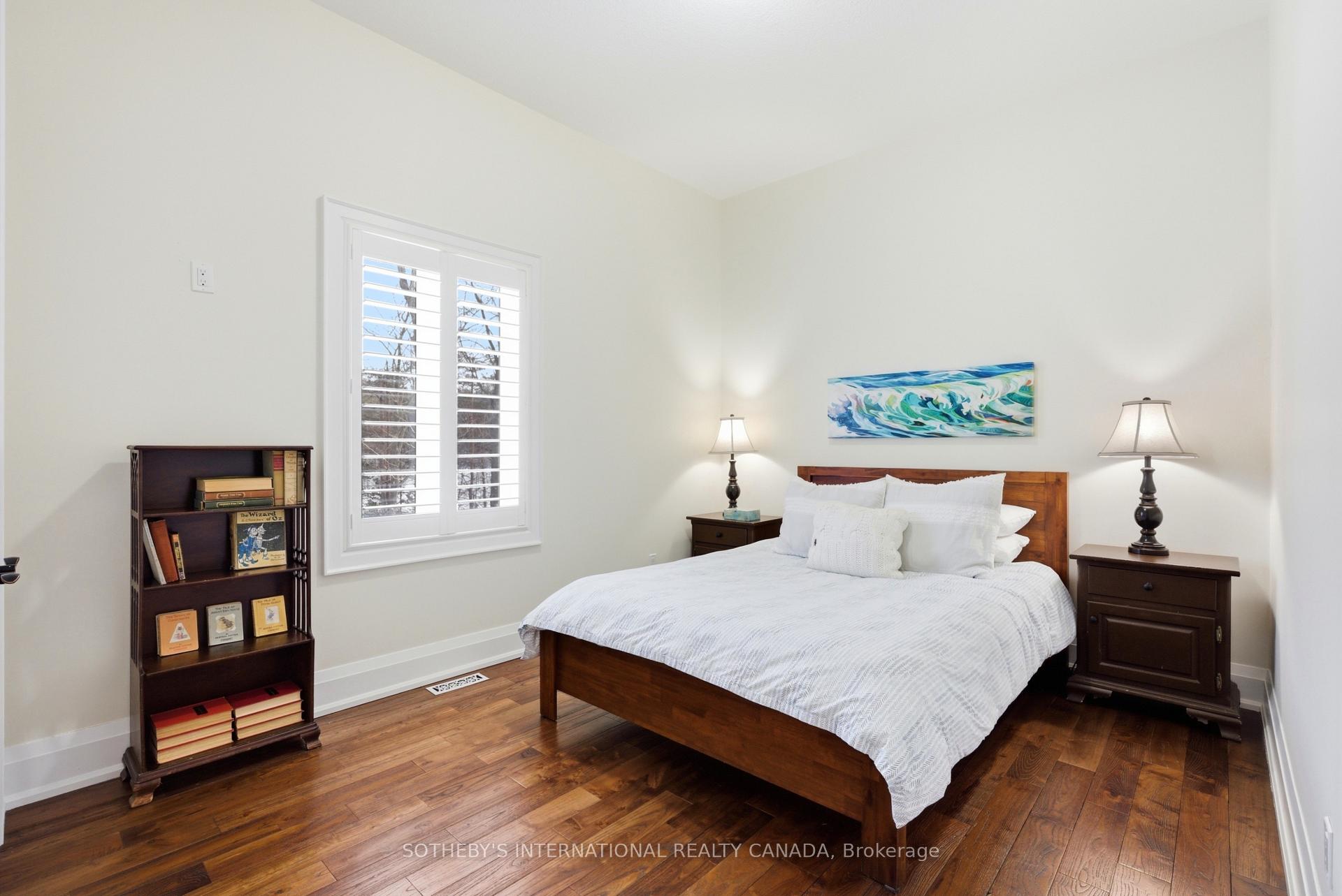7 Ridgewood Court