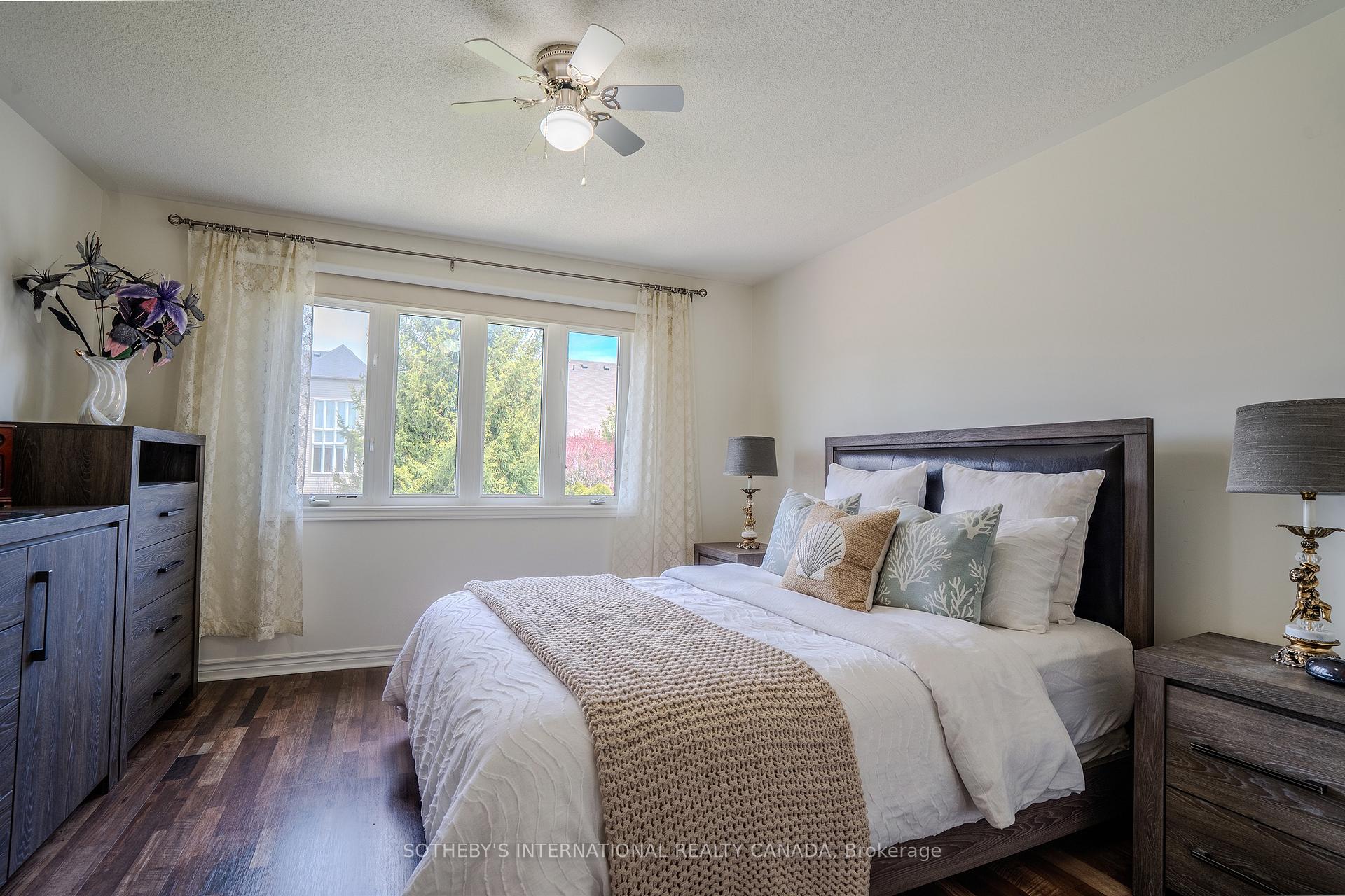19 Grand Poplar Lane