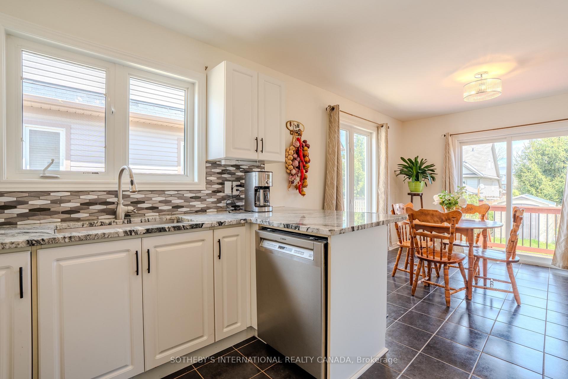 19 Grand Poplar Lane