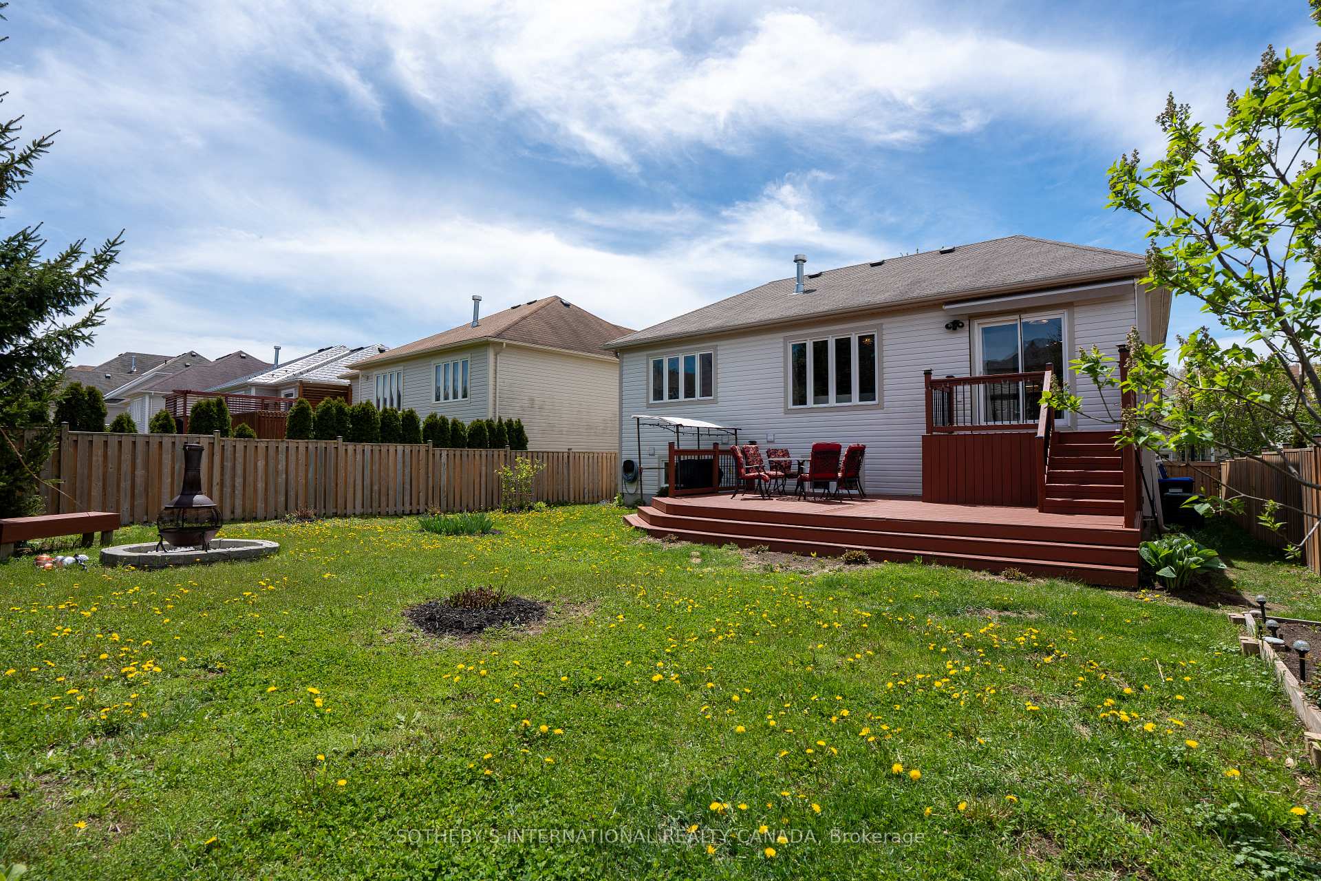 19 Grand Poplar Lane