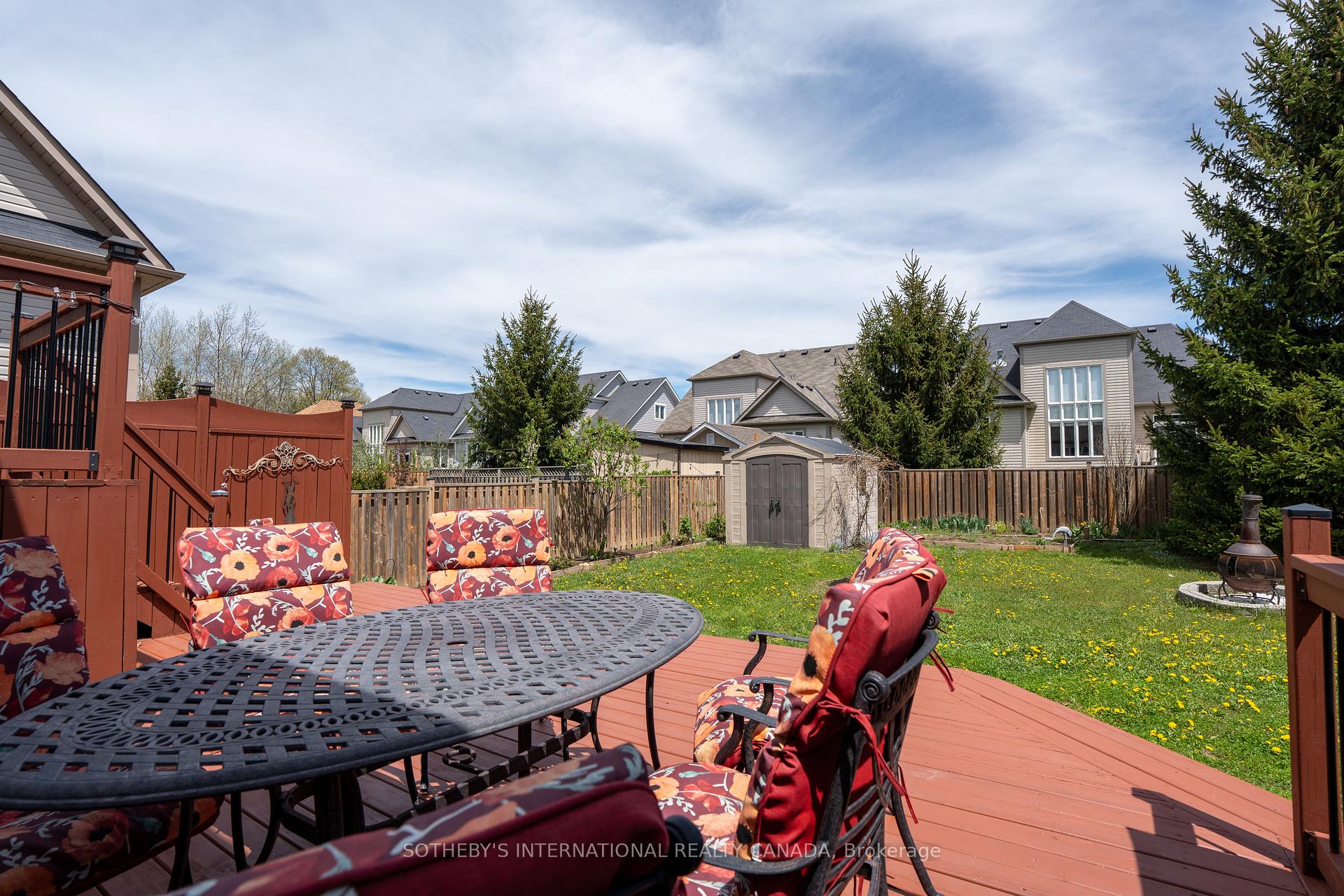 19 Grand Poplar Lane