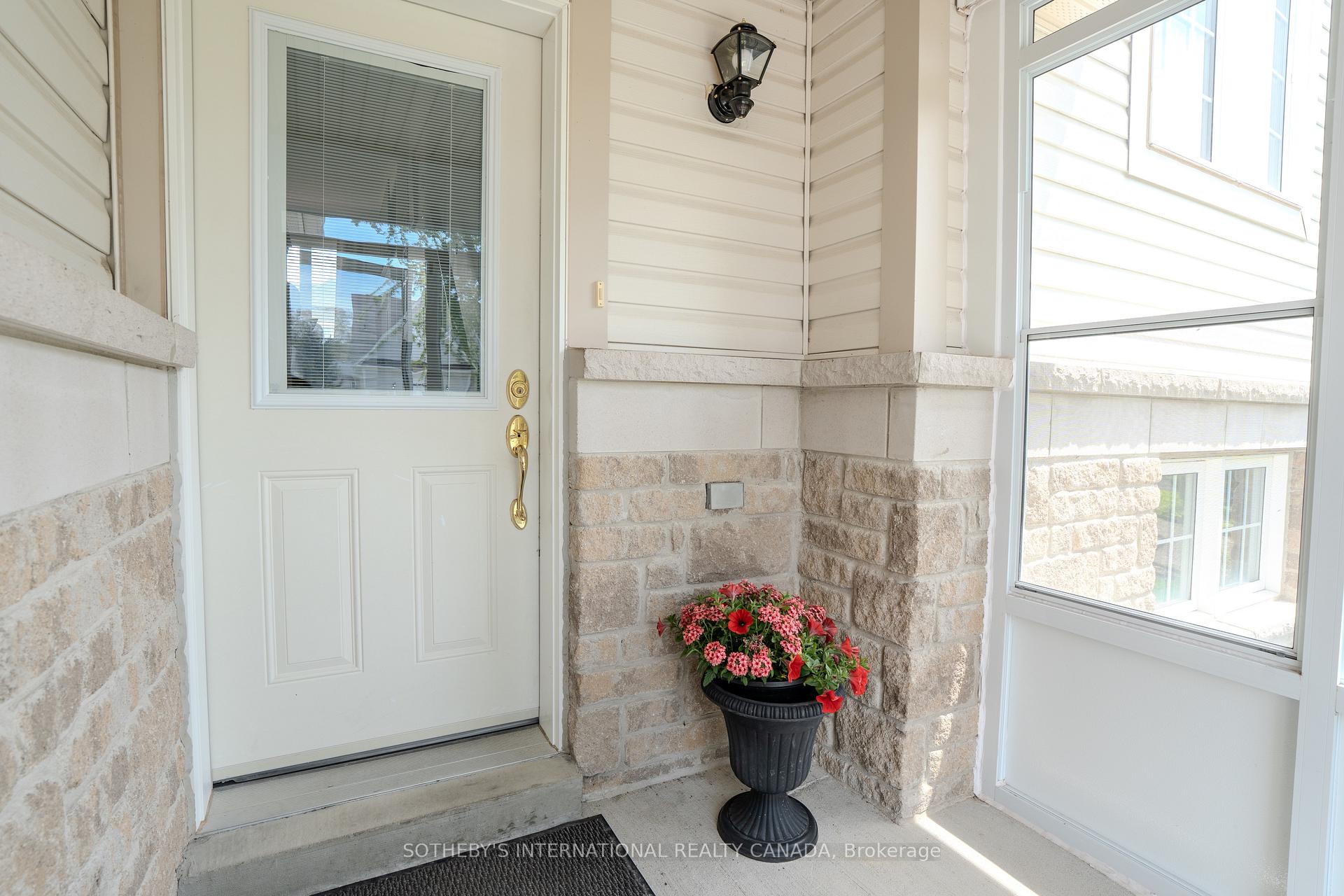 19 Grand Poplar Lane