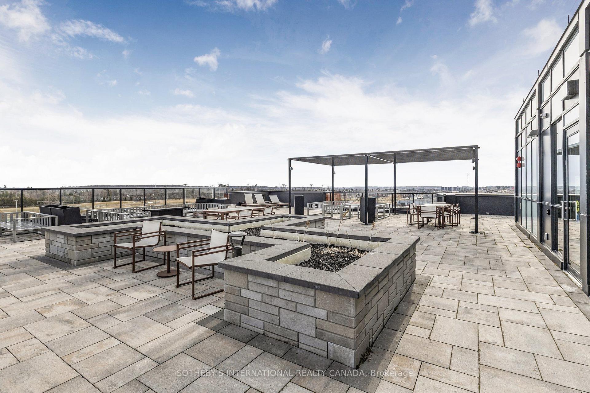 681 Yonge Street 403