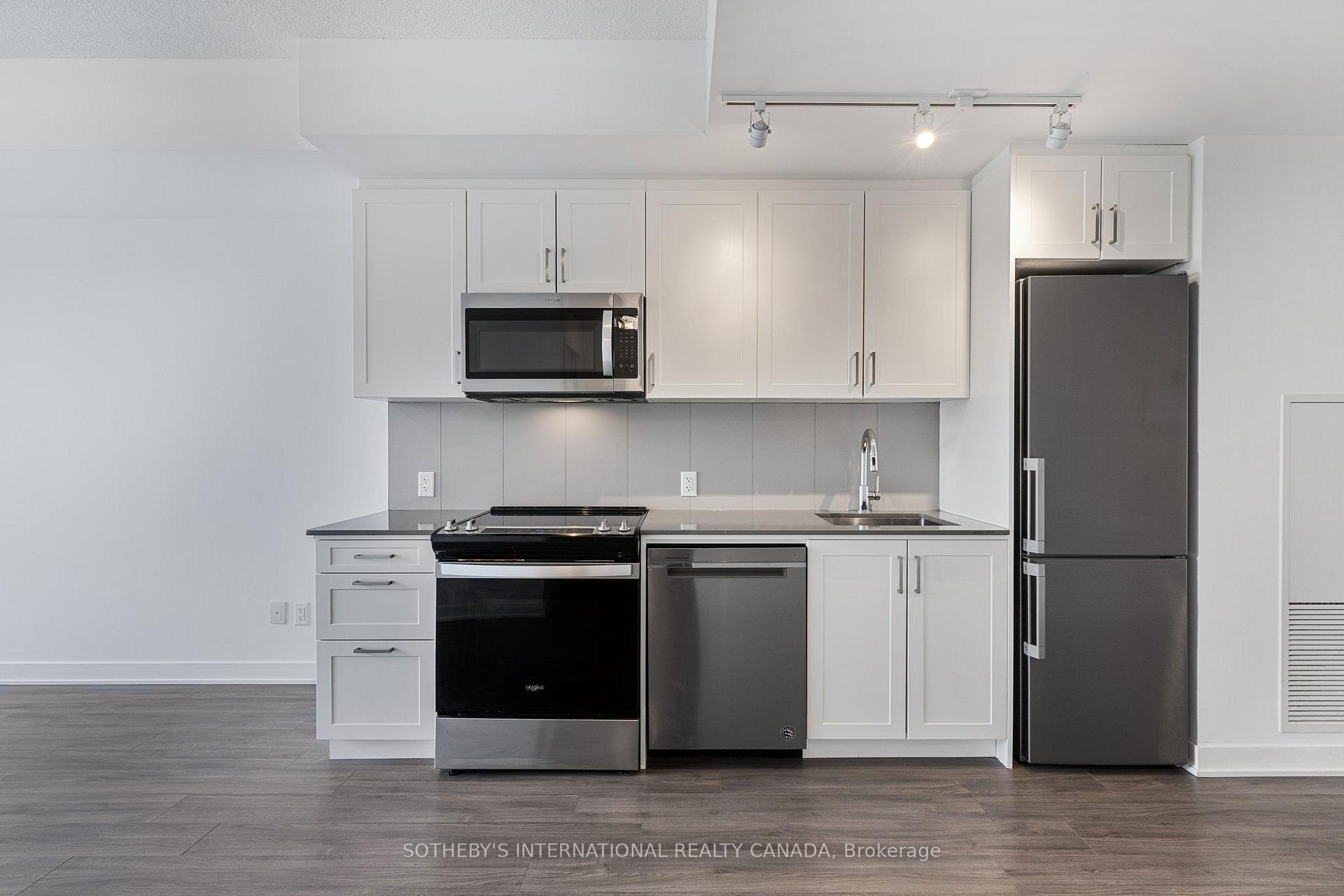 681 Yonge Street 403