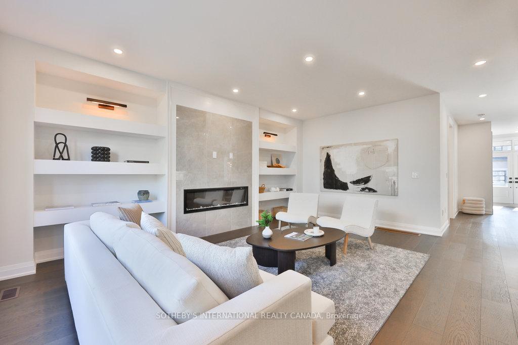520 Markay Common
