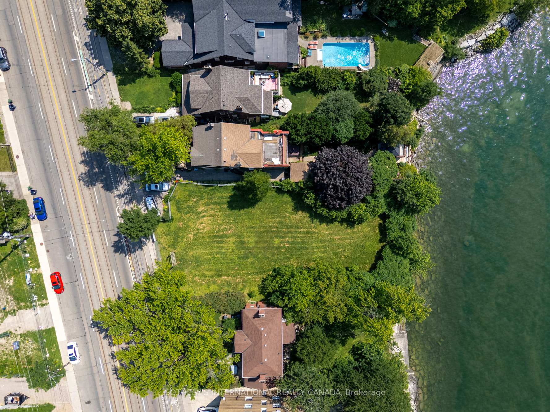 2685 Lake Shore Boulevard W