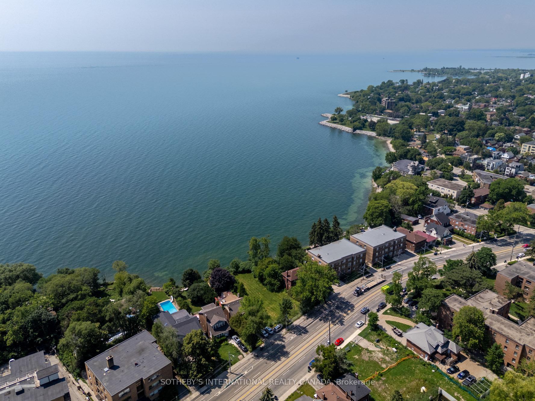 2685 Lake Shore Boulevard W