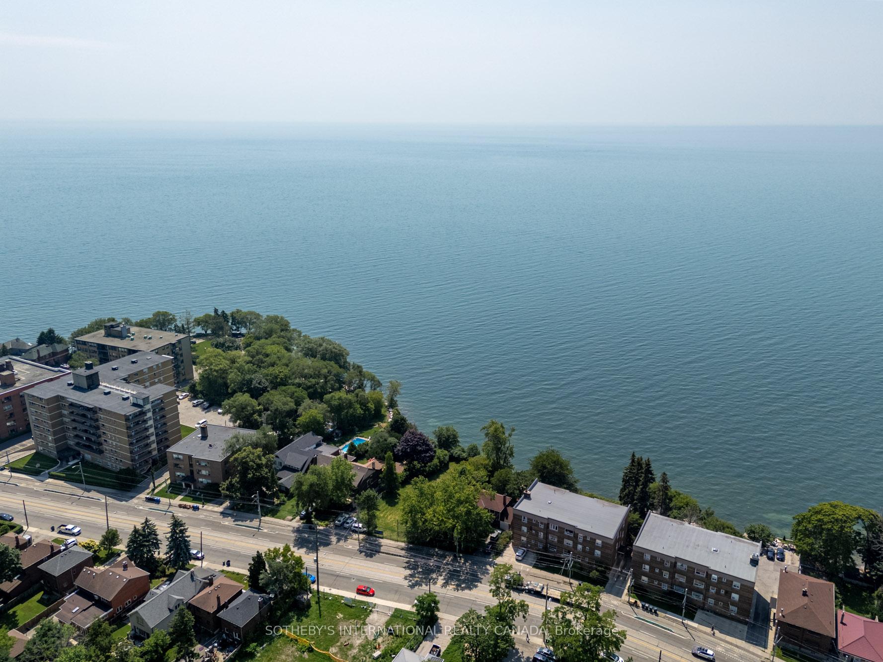 2685 Lake Shore Boulevard W