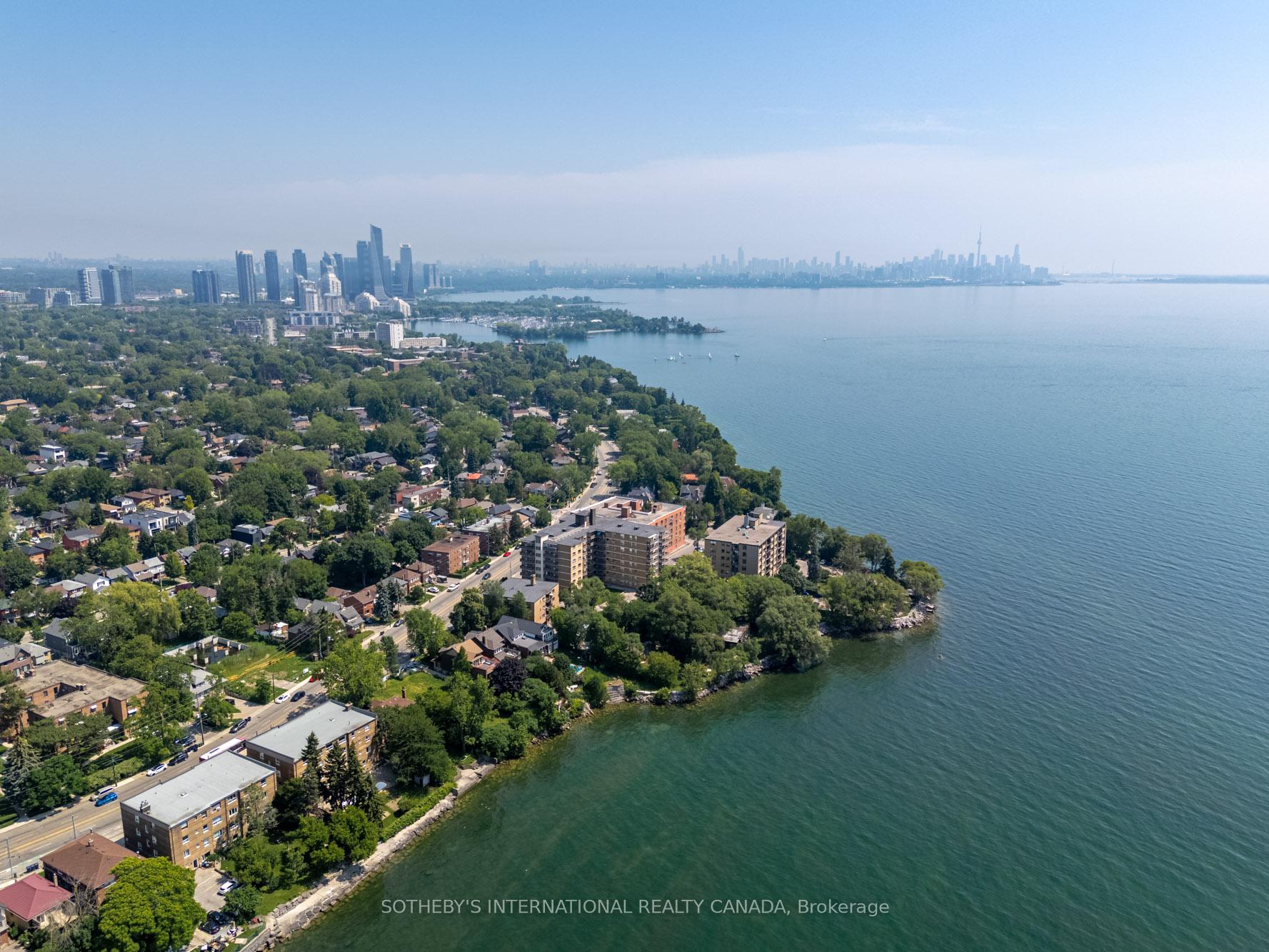 2685 Lake Shore Boulevard W
