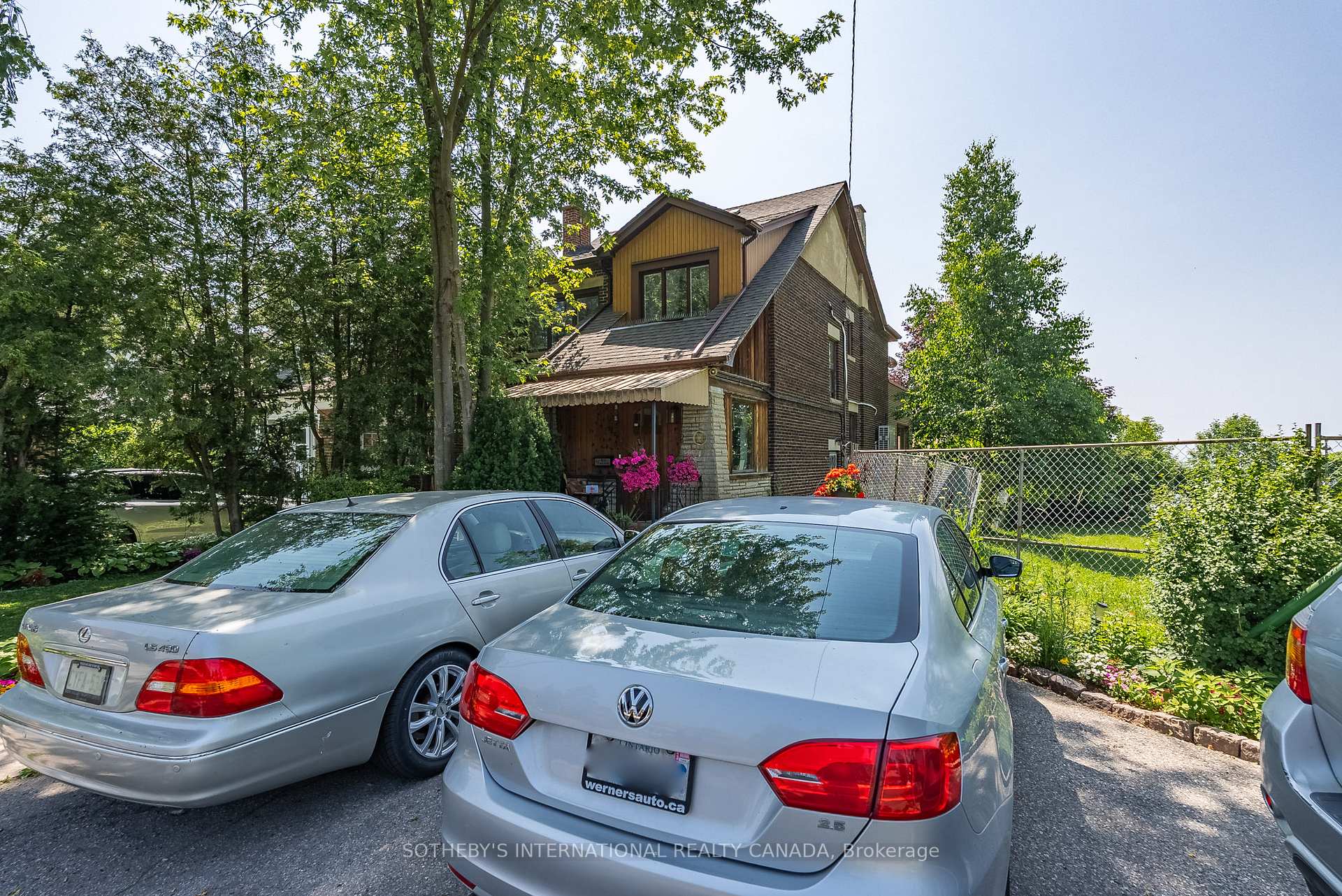 2685 Lake Shore Boulevard W