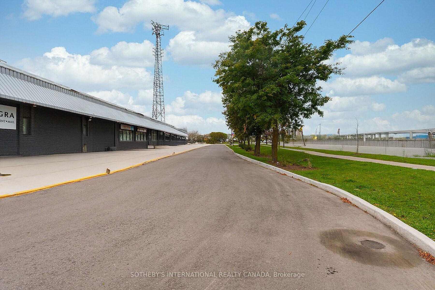 289 Rutherford Road S 13