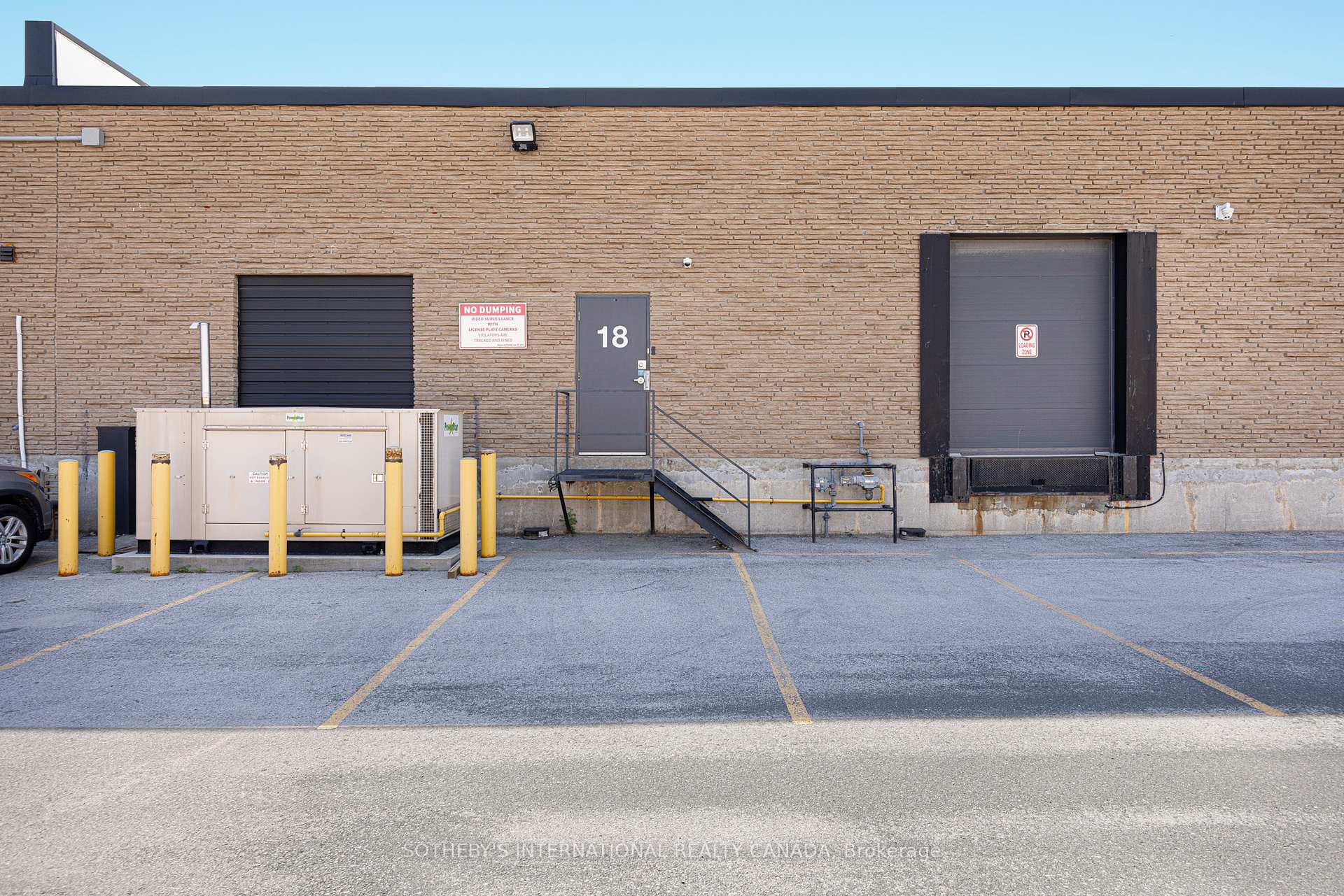 755 Queensway N/A E 18B-19B