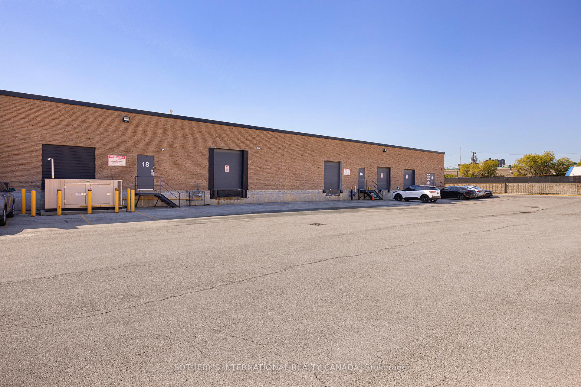 755 Queensway N/A E 18B-19B