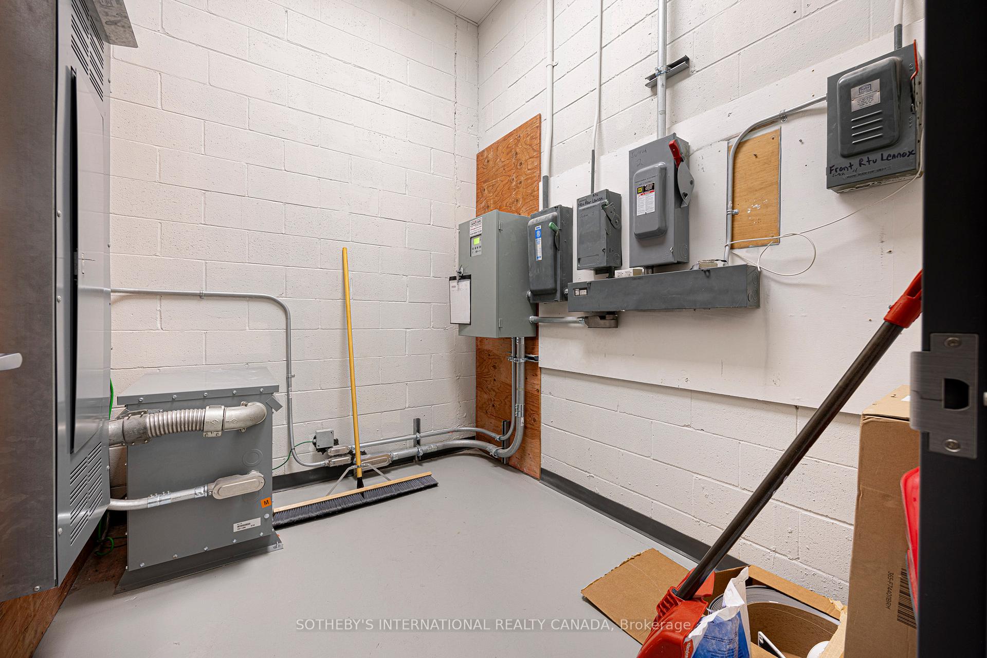 755 Queensway N/A E 18B-19B