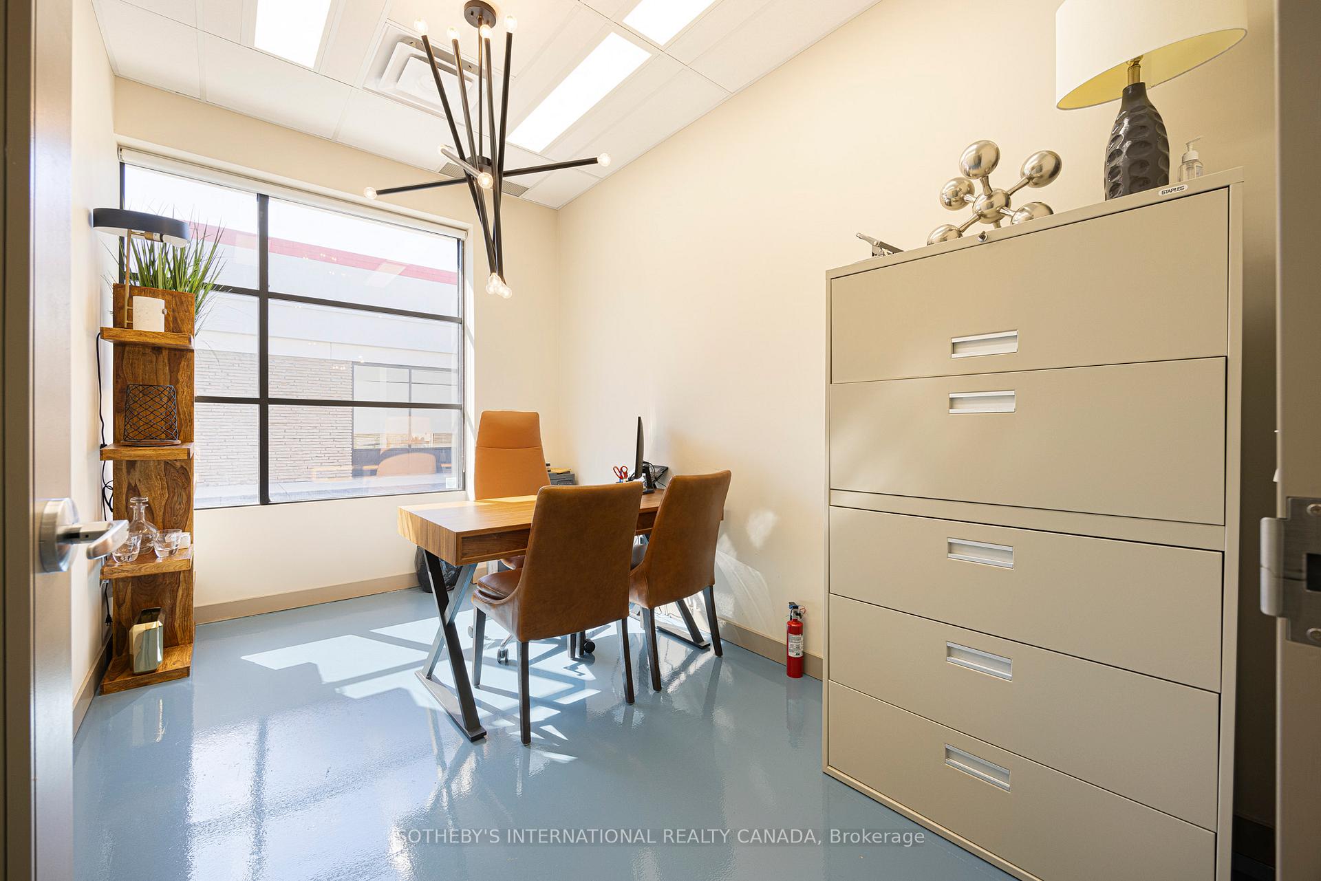 755 Queensway N/A E 18B-19B