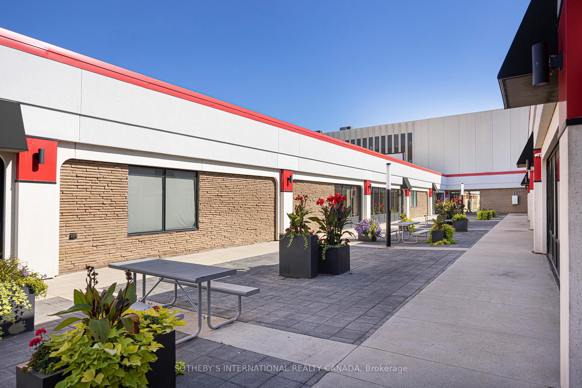 755 Queensway N/A E 18B-19B