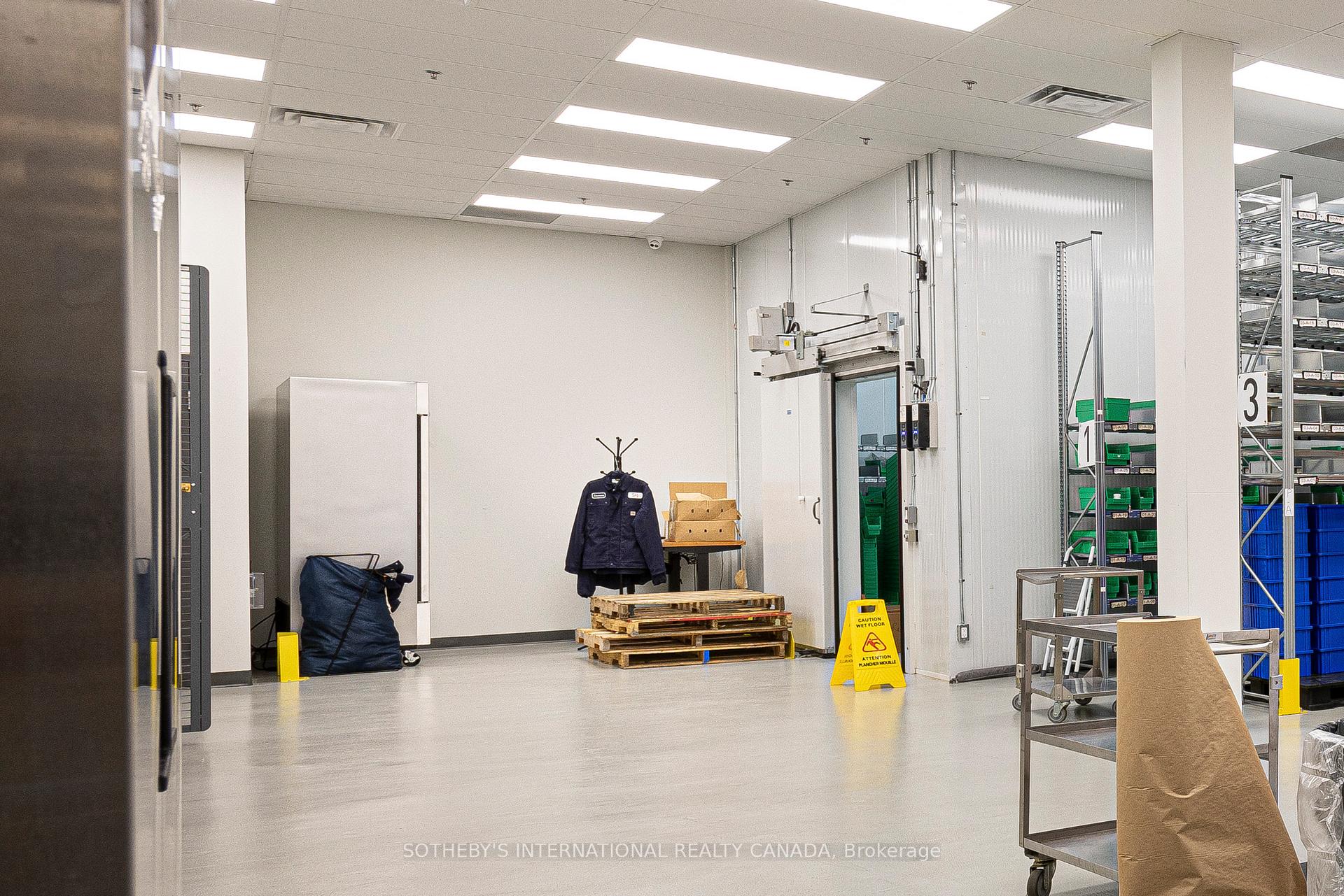 755 Queensway N/A E 18B-19B