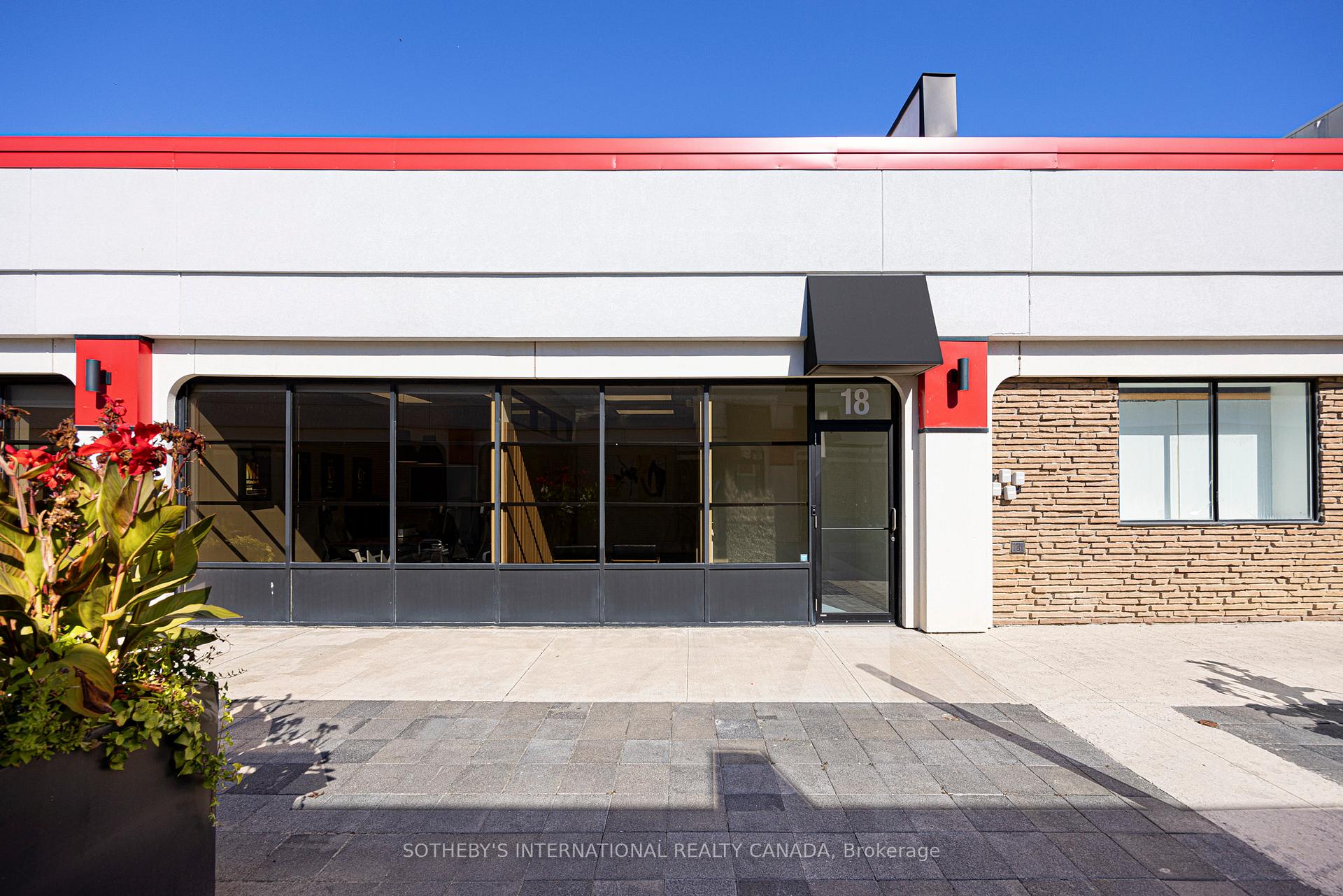 755 Queensway N/A E 18B-19B