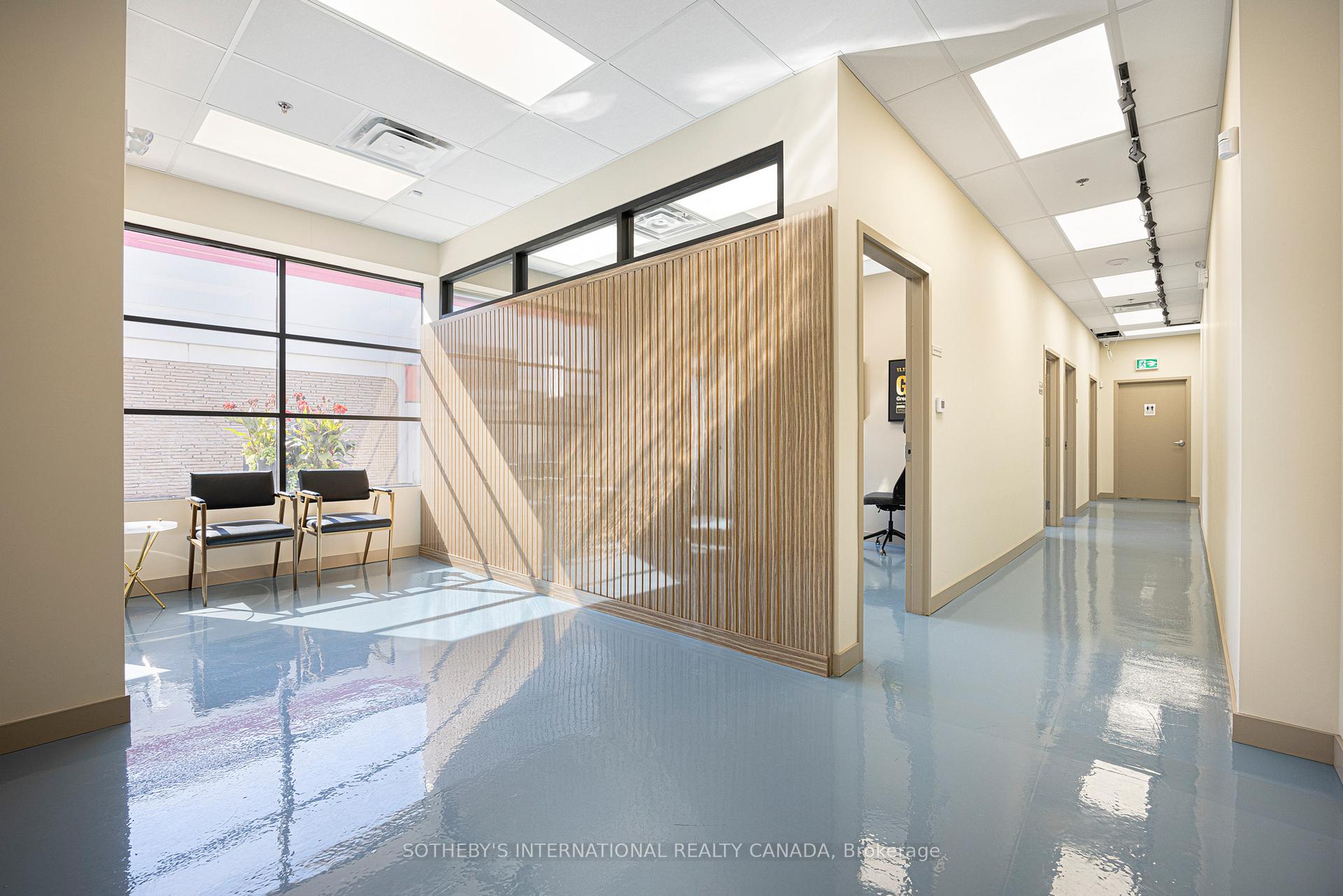 755 Queensway N/A E 18B-19B