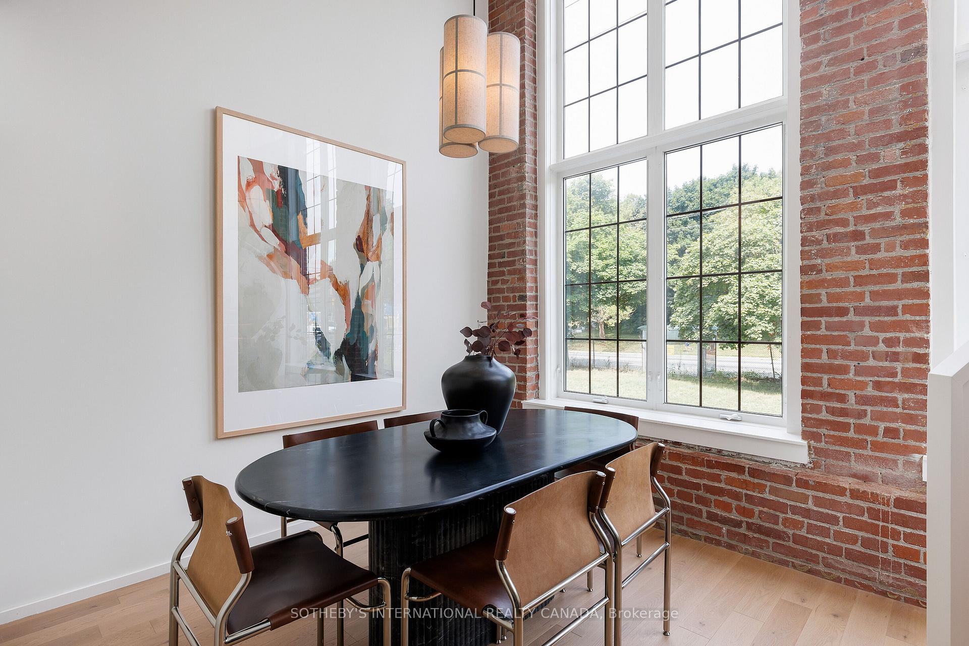 1100 Lansdowne Avenue 339