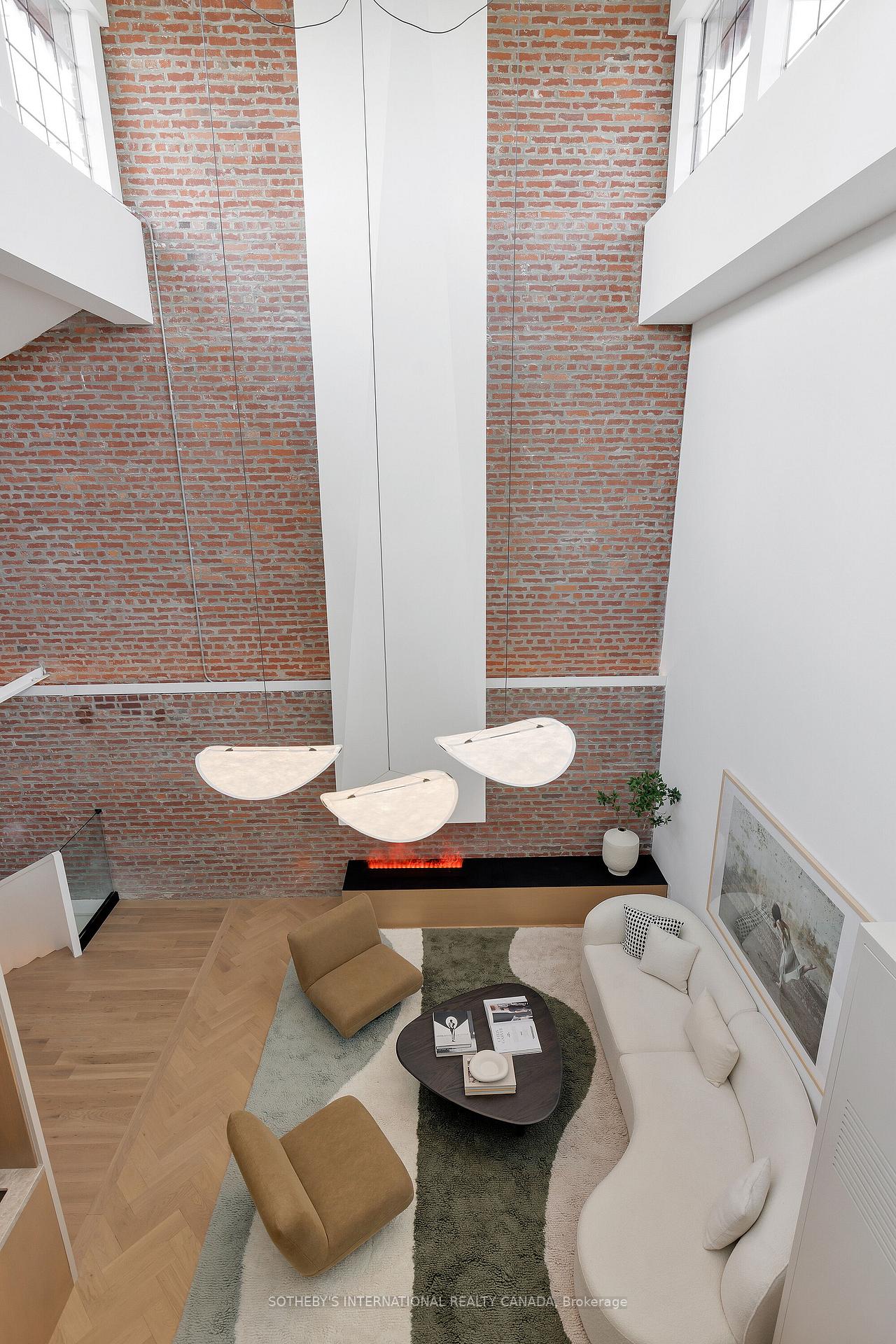 1100 Lansdowne Avenue 339