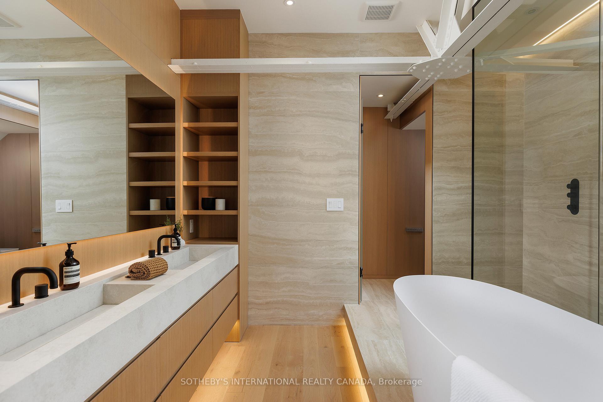 1100 Lansdowne Avenue 339