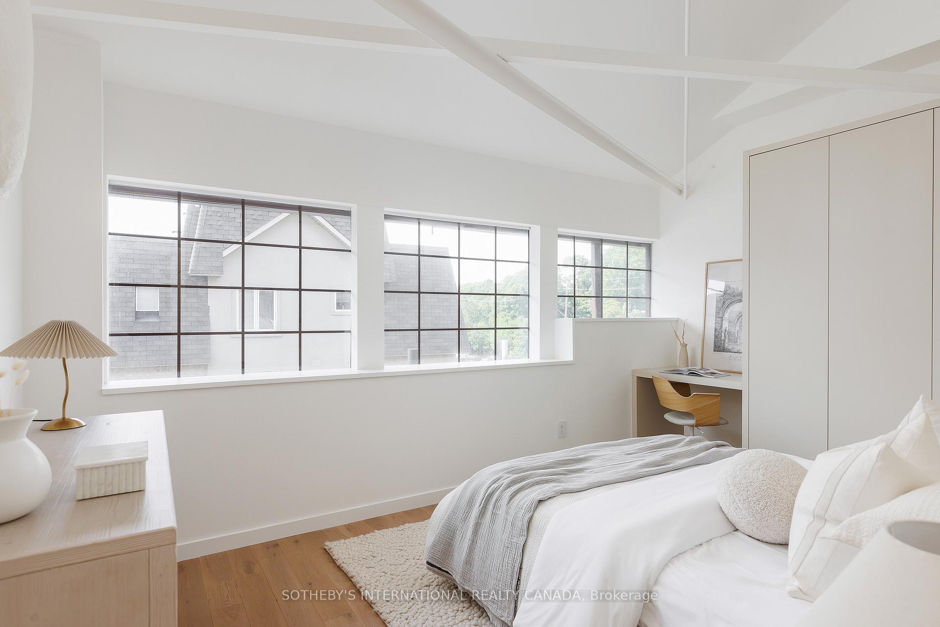 1100 Lansdowne Avenue 339