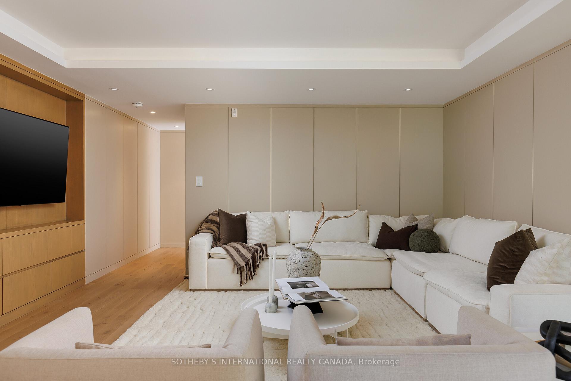 1100 Lansdowne Avenue 339