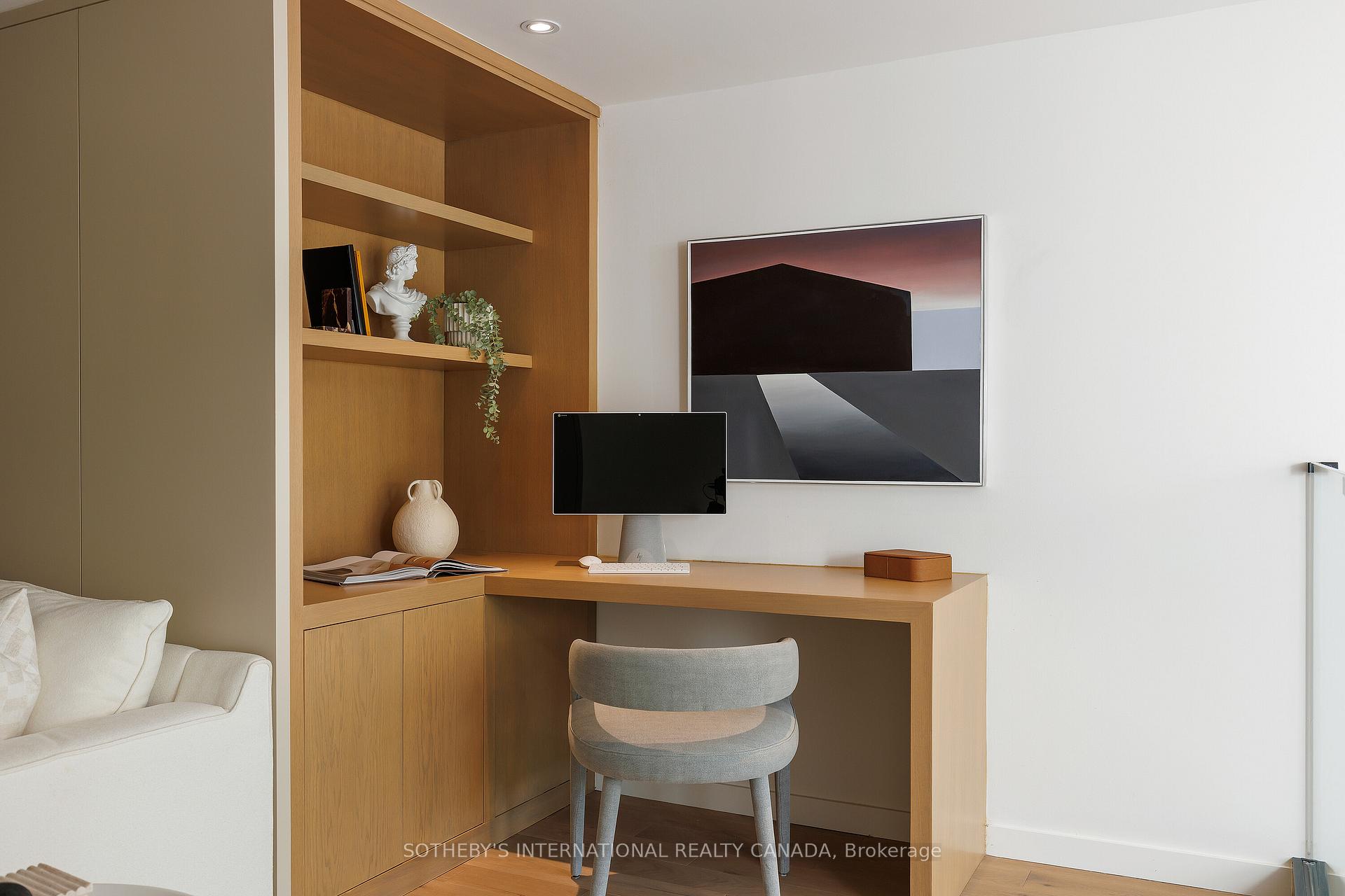 1100 Lansdowne Avenue 339