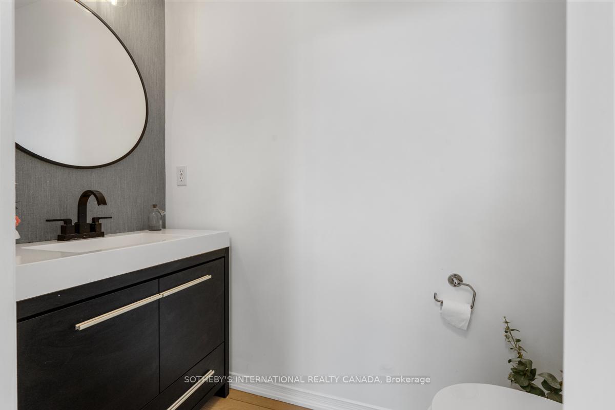 2182 Meadowglen Drive