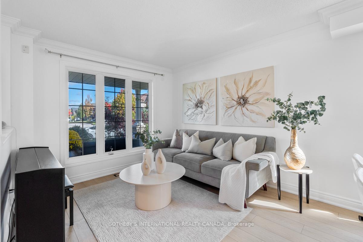 2182 Meadowglen Drive