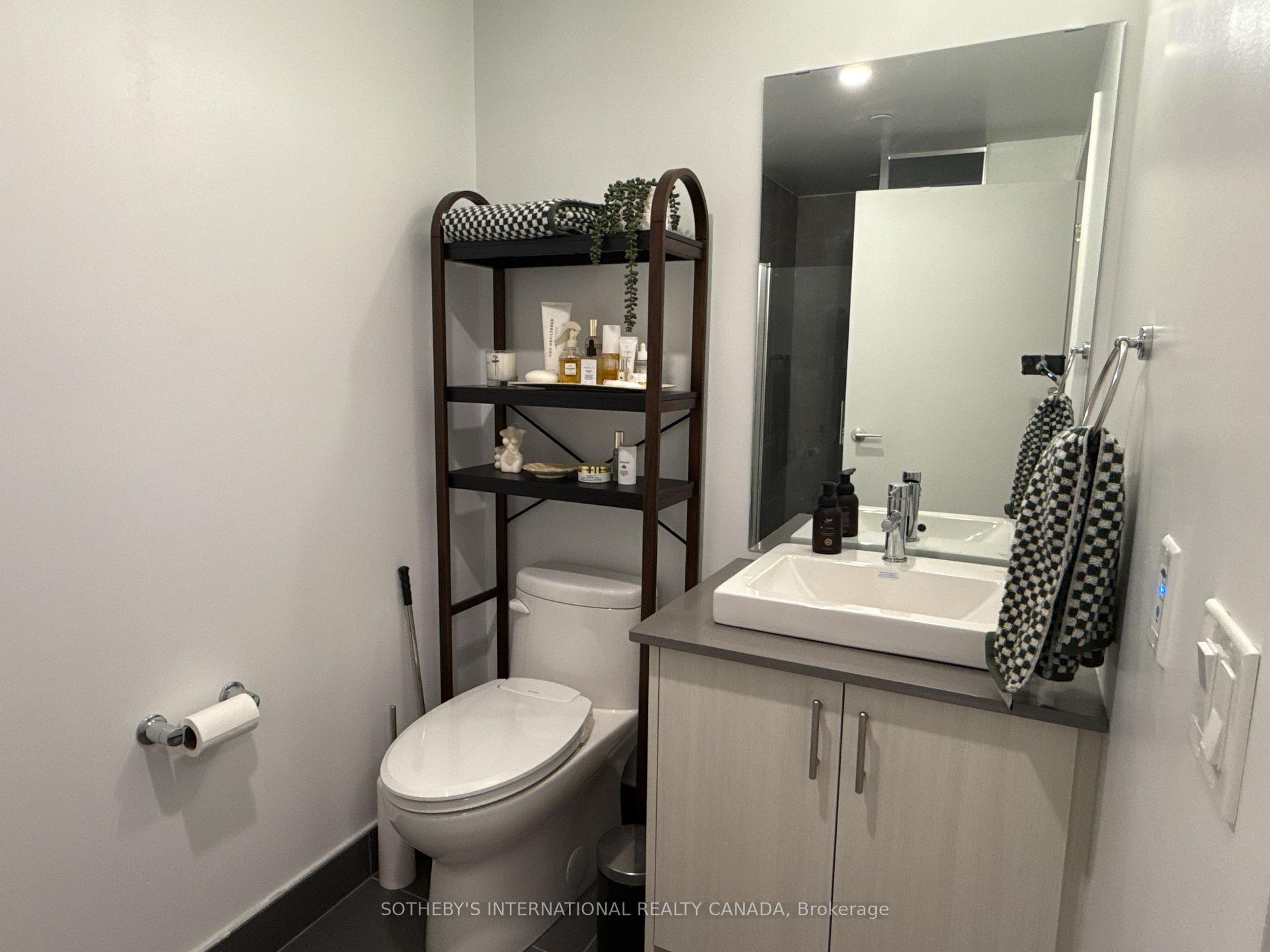 1195 The Queensway Road 510