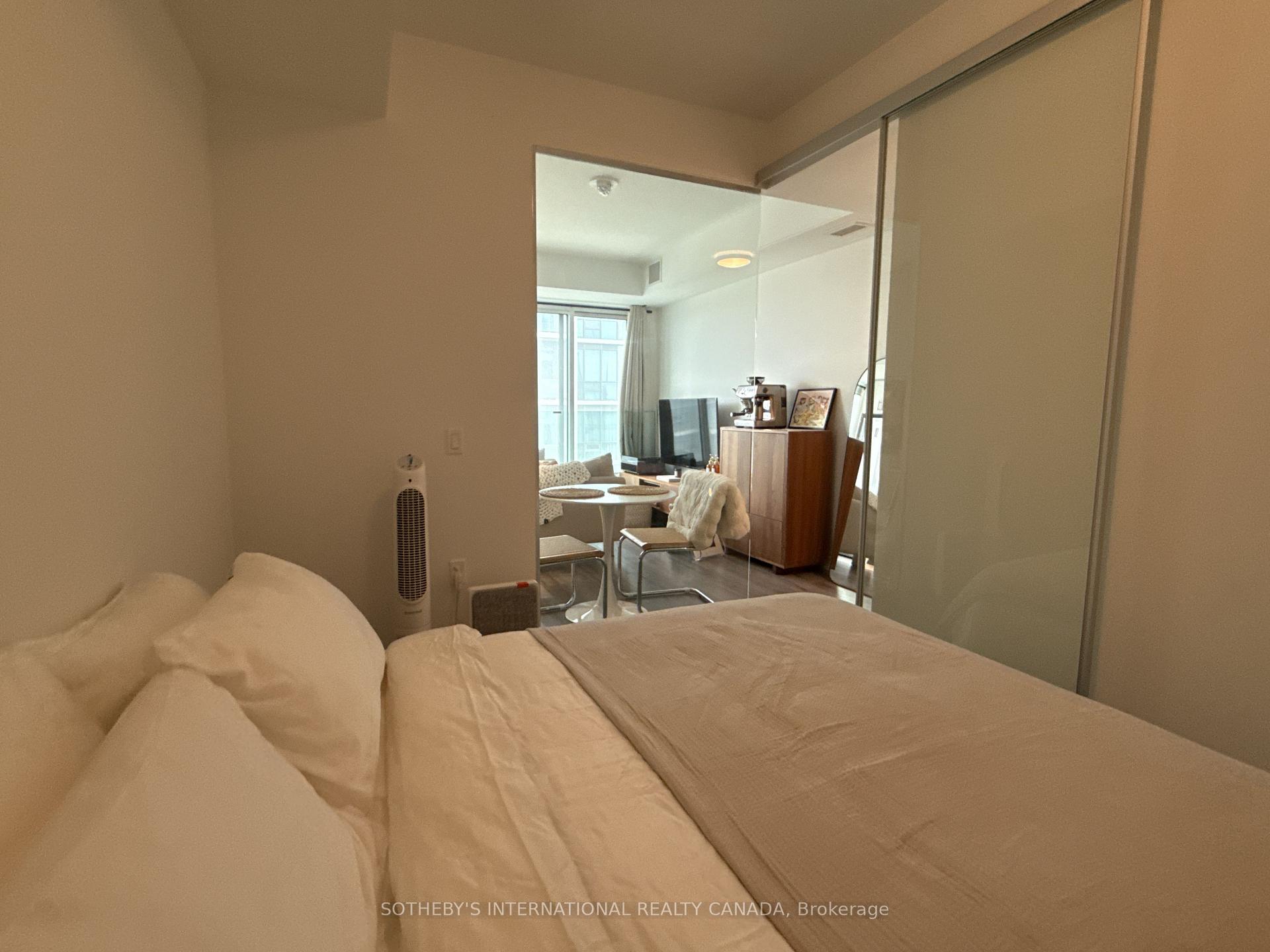 1195 The Queensway Road 510