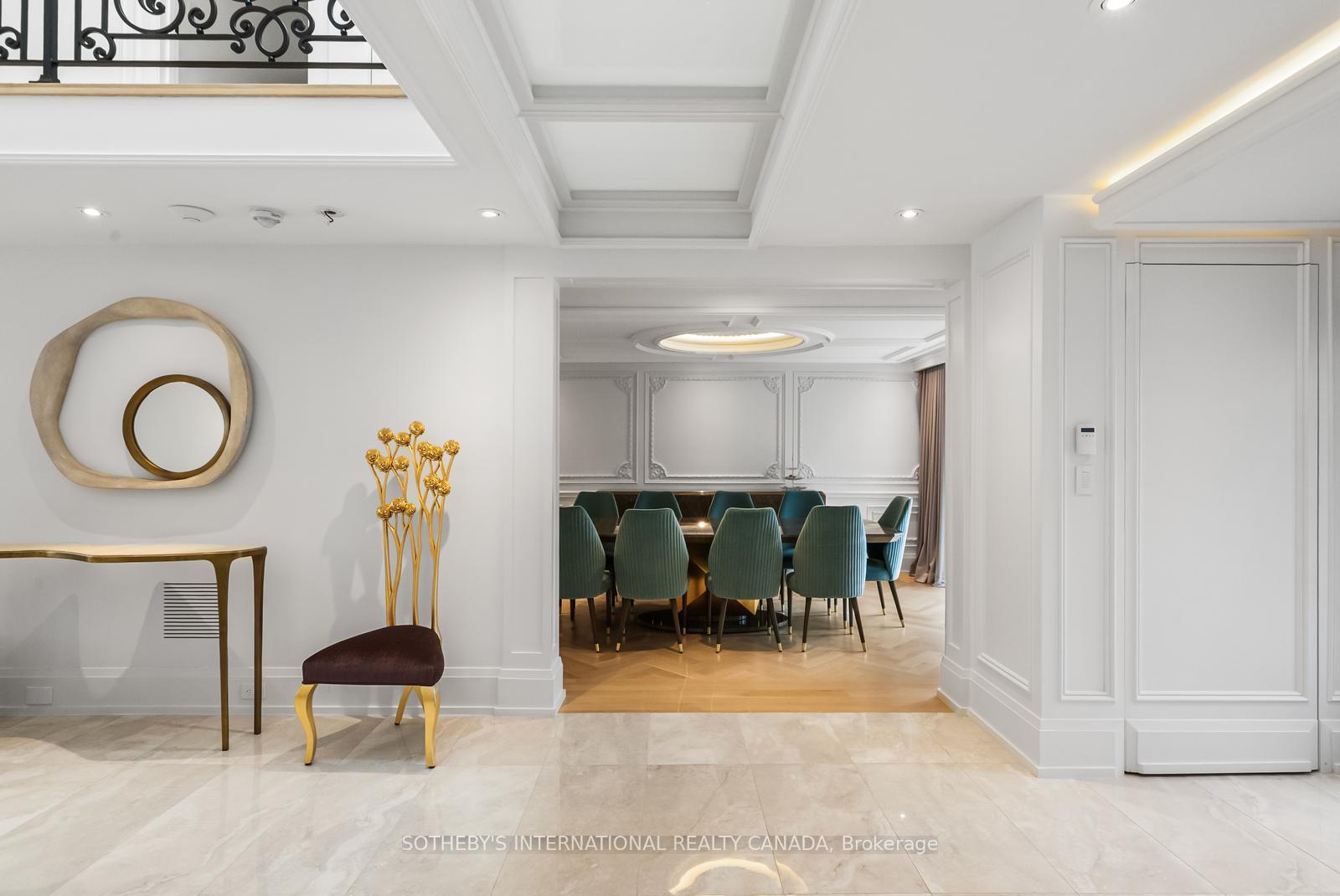 1347 Queen Victoria Avenue