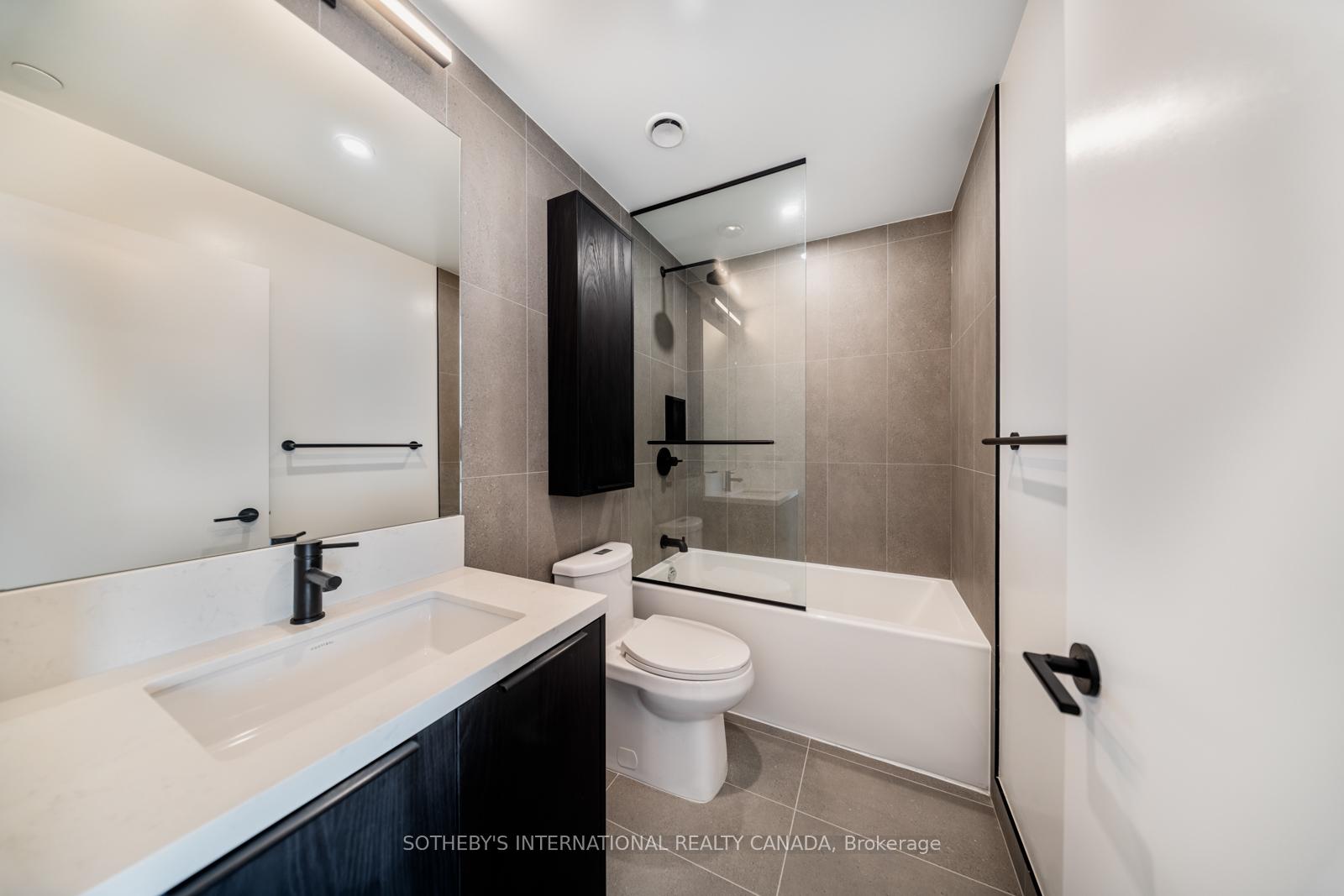 5 York Garden Way 1701