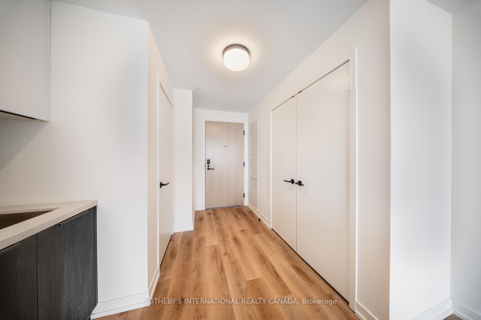 5 York Garden Way 1701