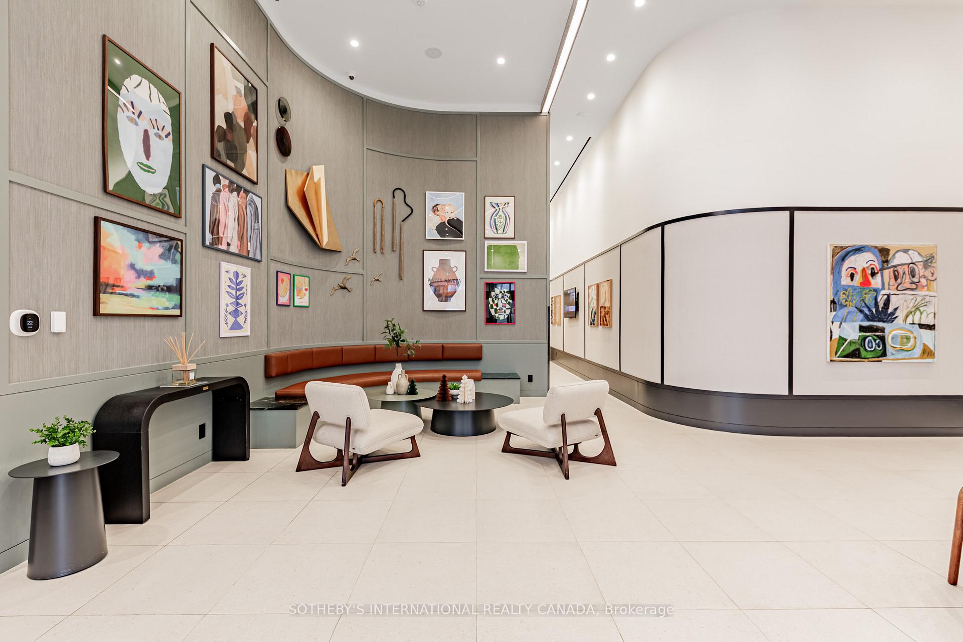 5 York Garden Way TH#104