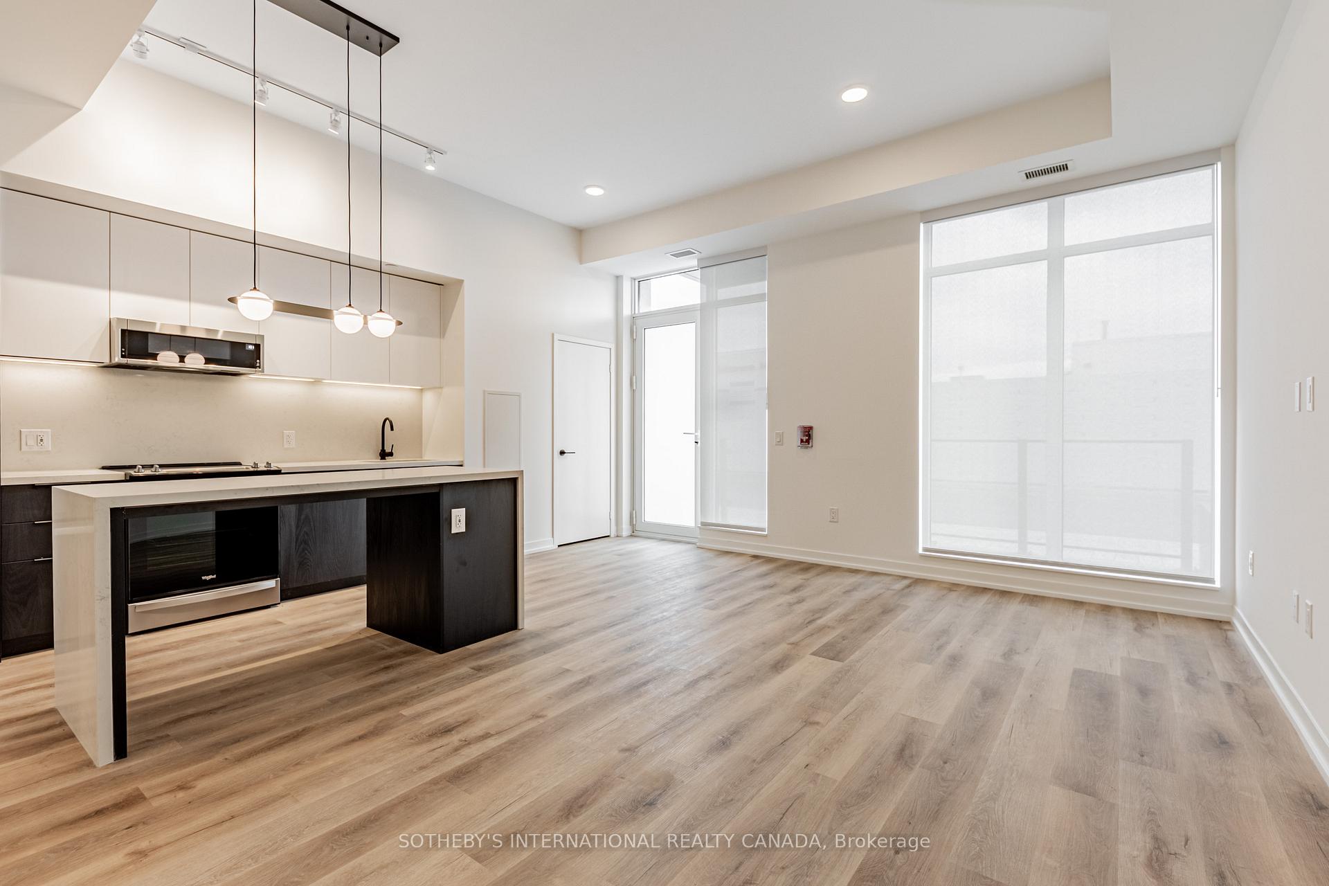 5 York Garden Way TH#104