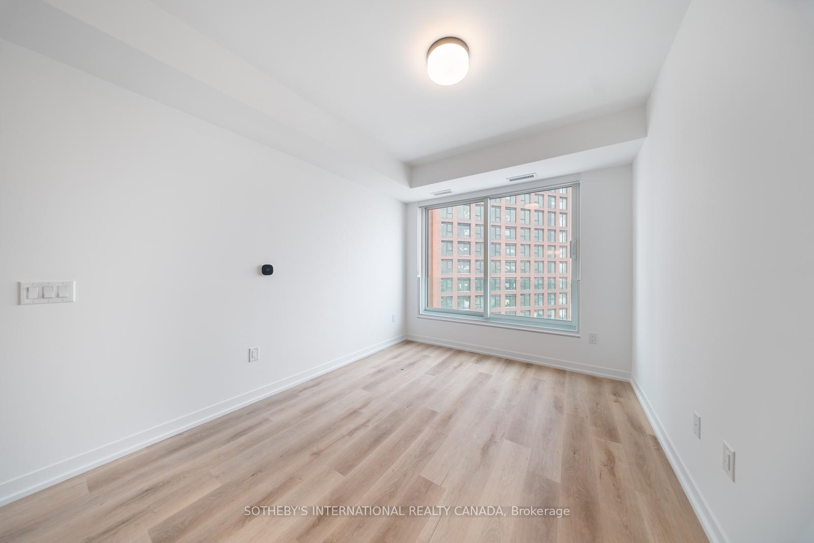 5 York Garden Way 611