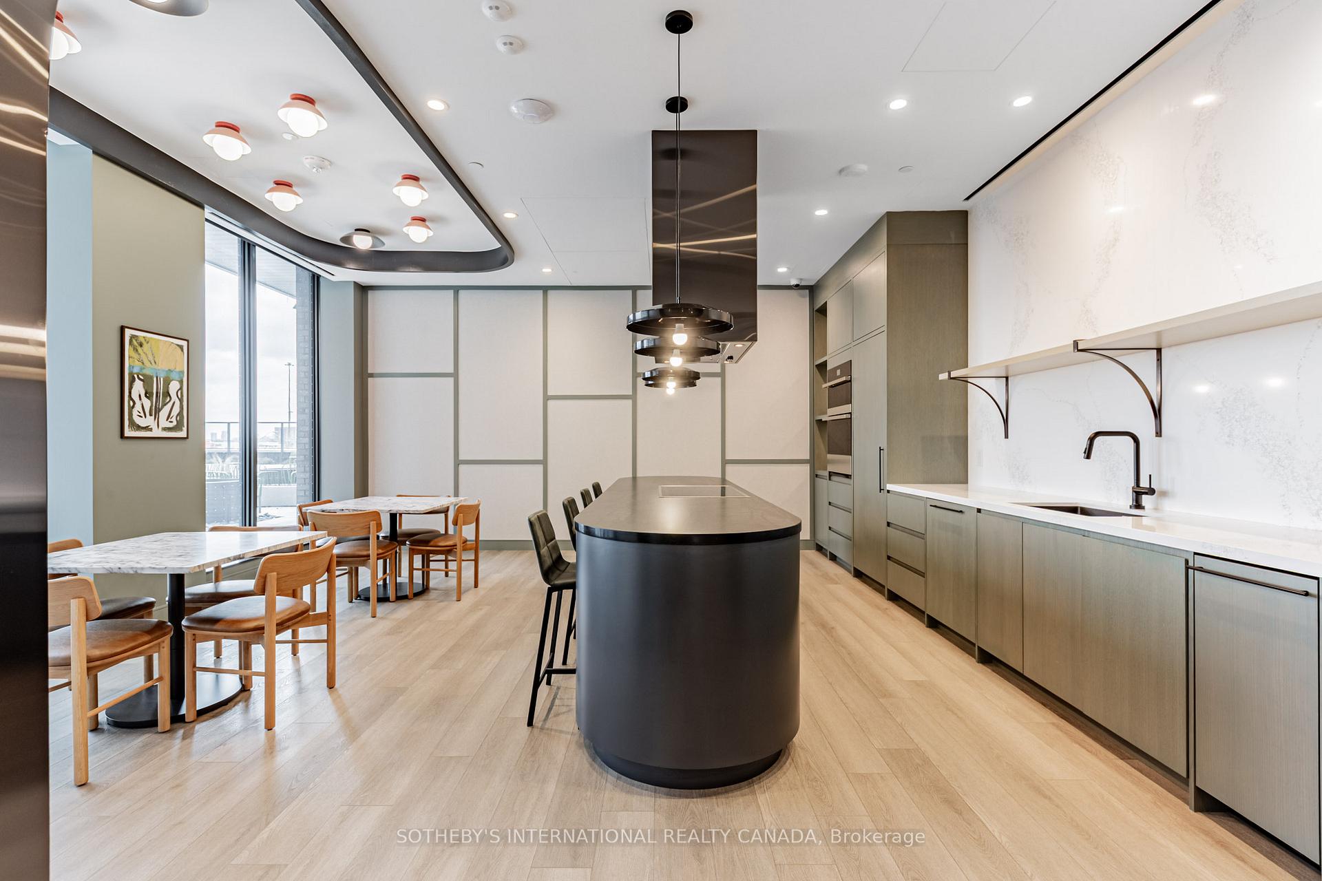 5 York Garden Way 611