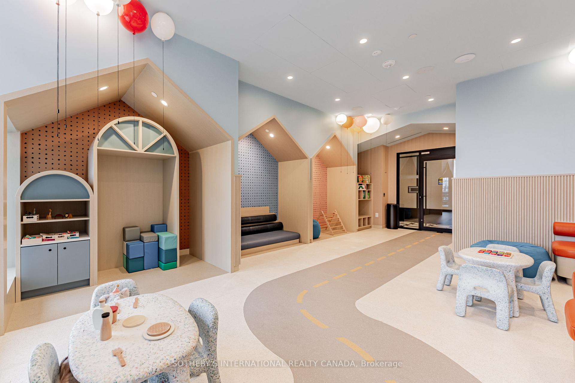 5 York Garden Way 611