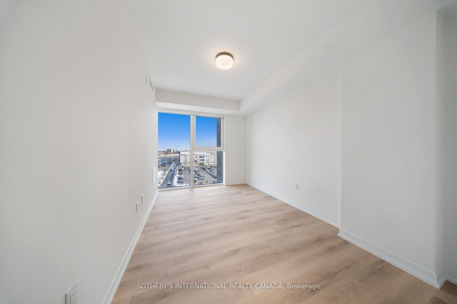 5 York Garden Way 502